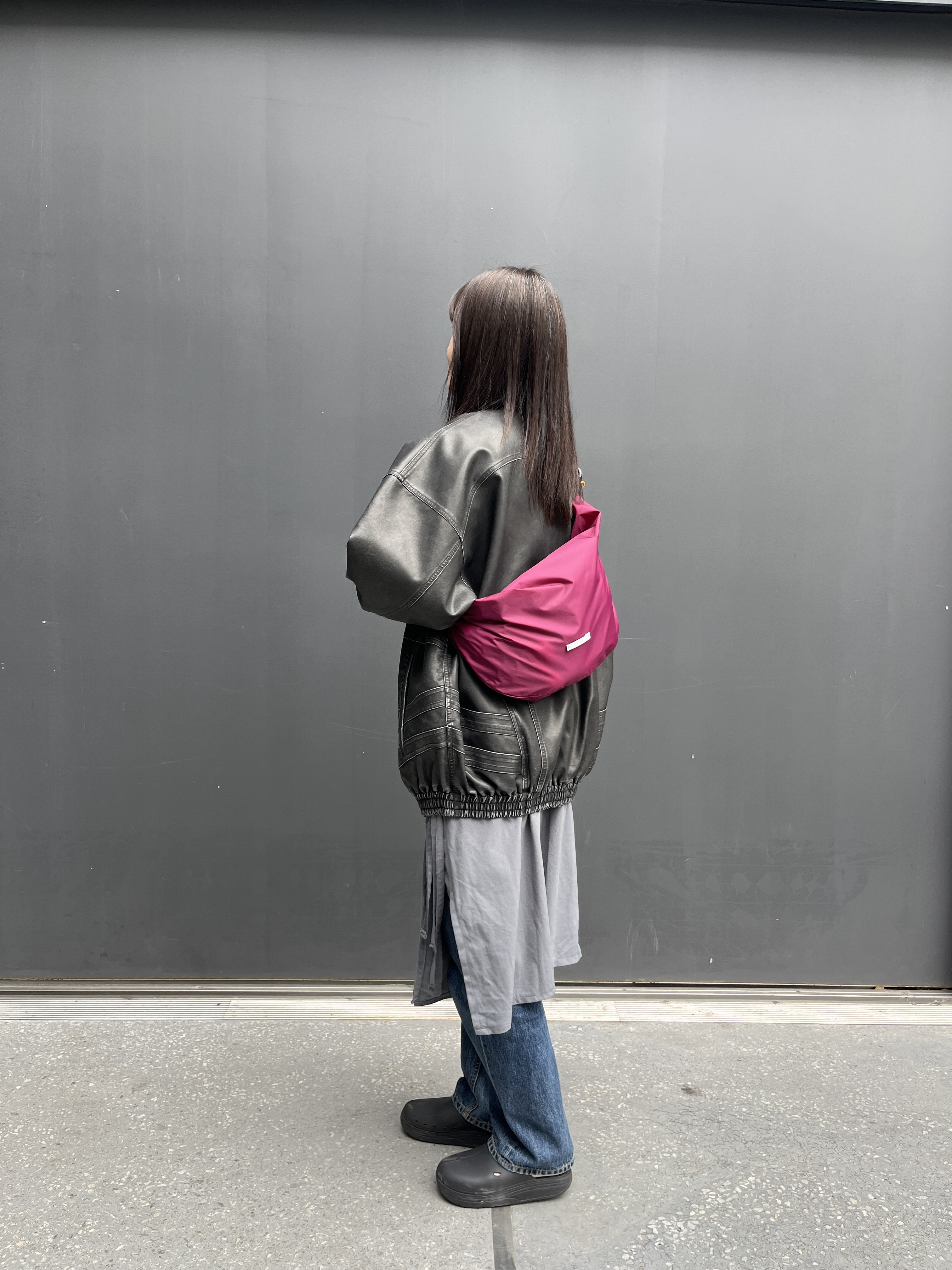 RAWROW Travel String Backpack Mini 720 Olive & Sage Blue, RAWROW Travel String Shoulder Bag S 720 Olive 착용 스타일 - 4