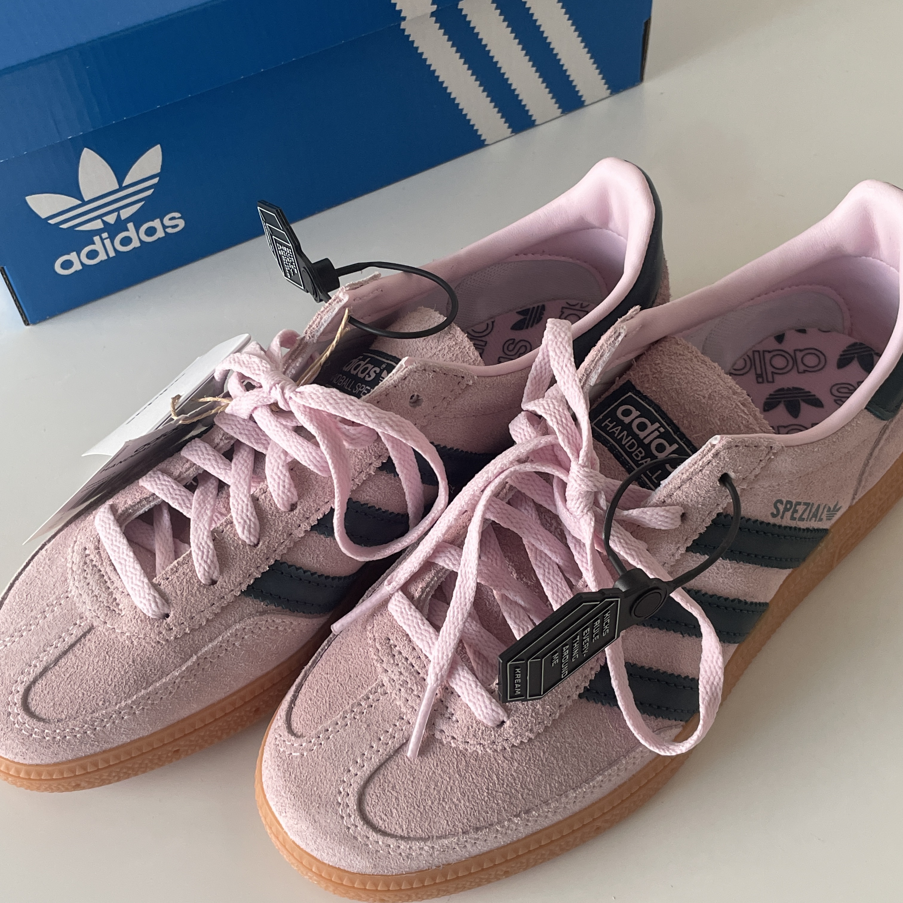 (W) Adidas Spezial Handball Clear Pink 착용 스타일 - 2