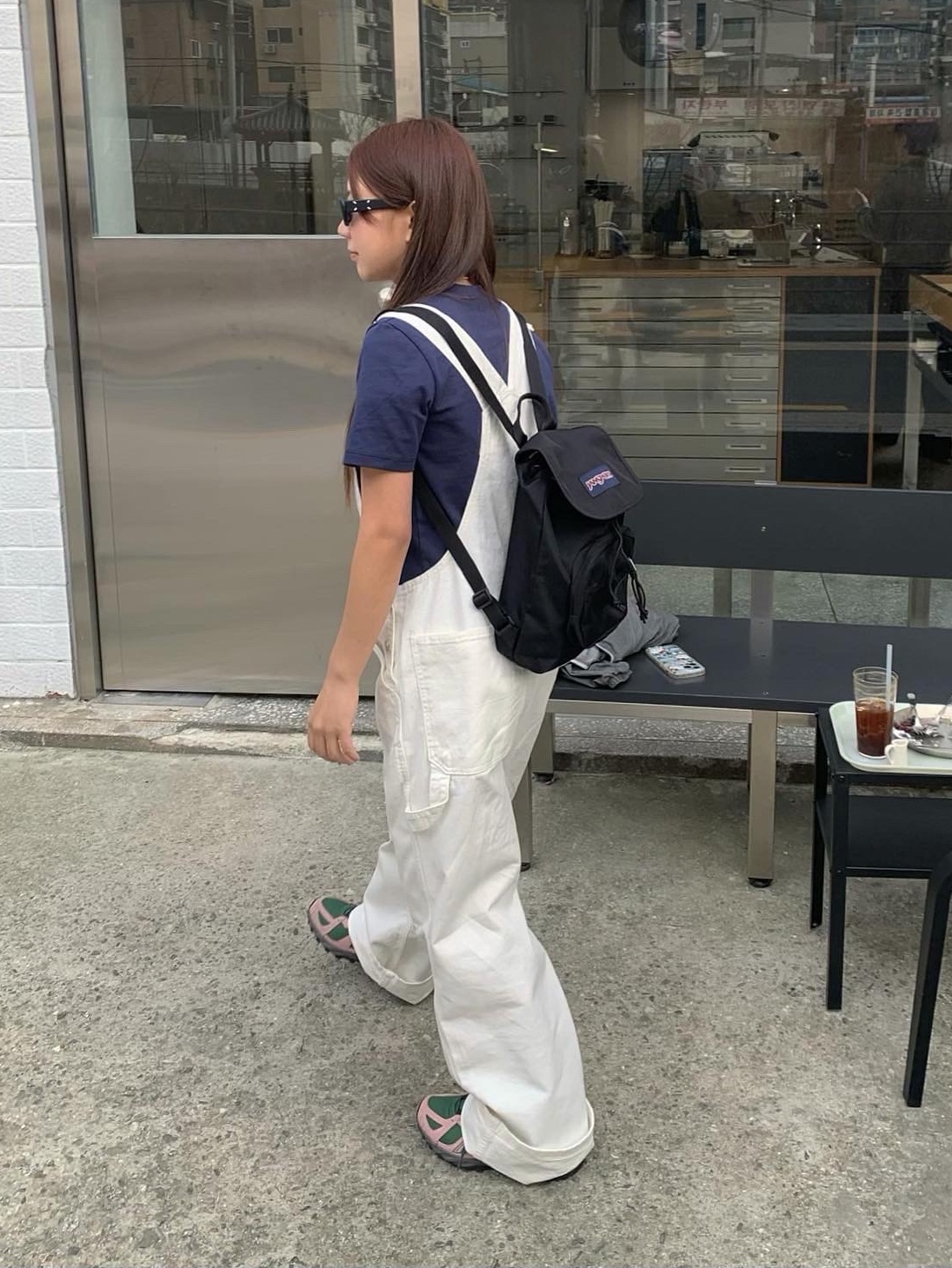 Gentle Monster x Maison Margiela MM107 Leather Black Black, Jansport Highlands Mini Backpack Black 착용 스타일