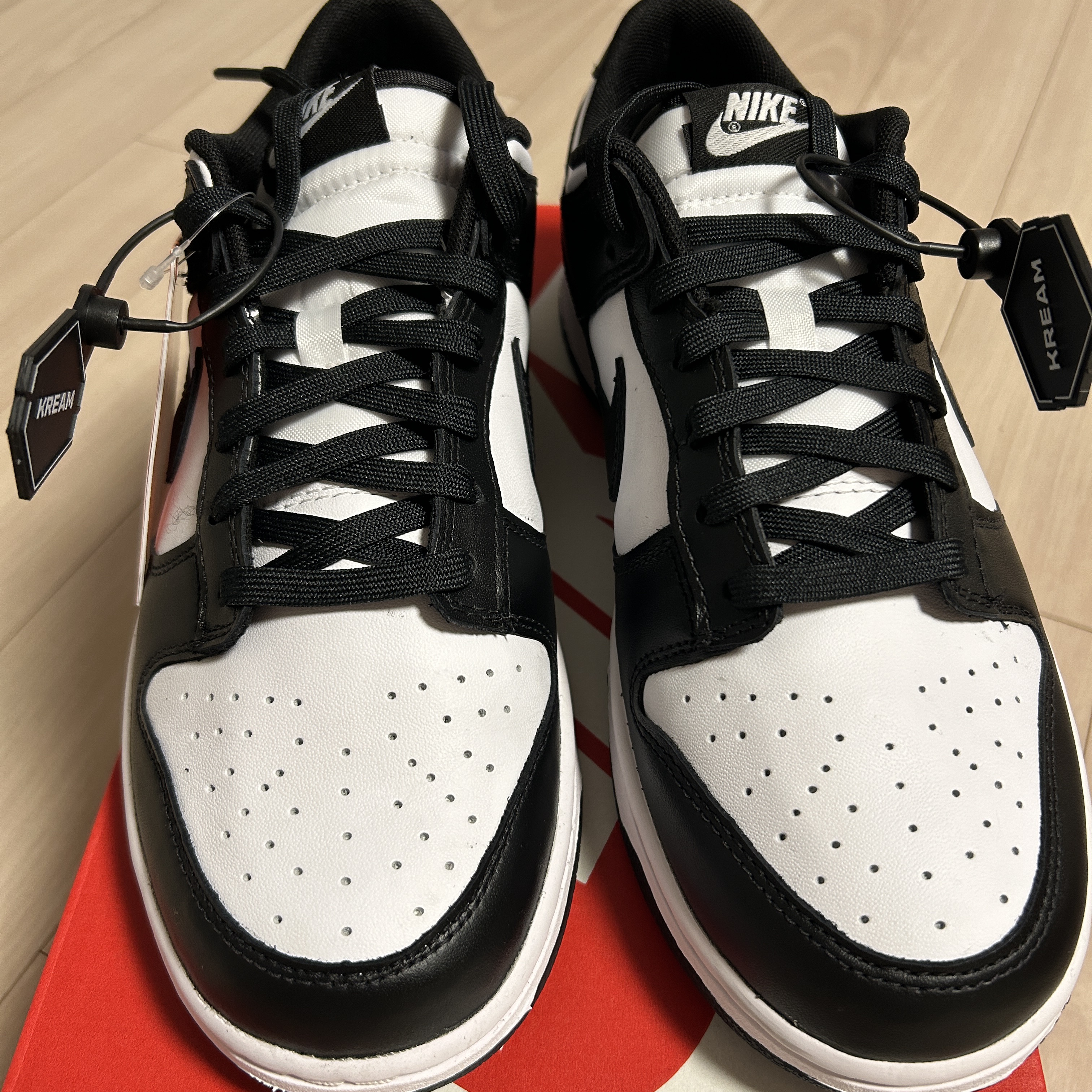 Nike Dunk Low Retro Black 착용 스타일