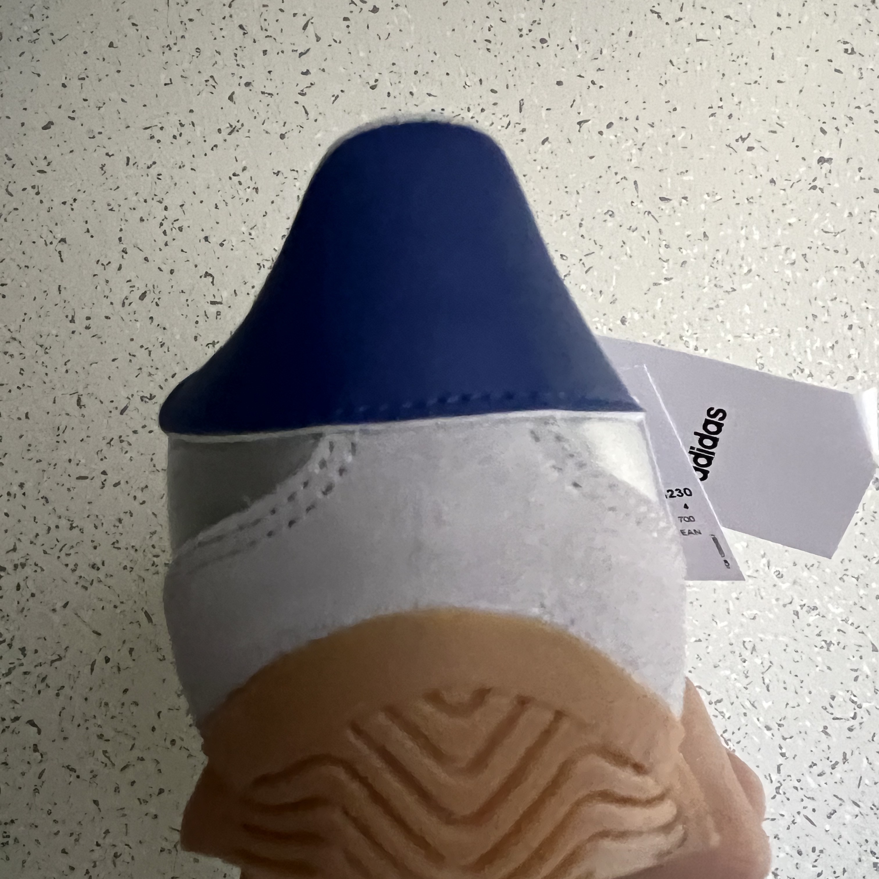 Adidas Country OG Matte Silver Bright Blue 착용 스타일 - 3