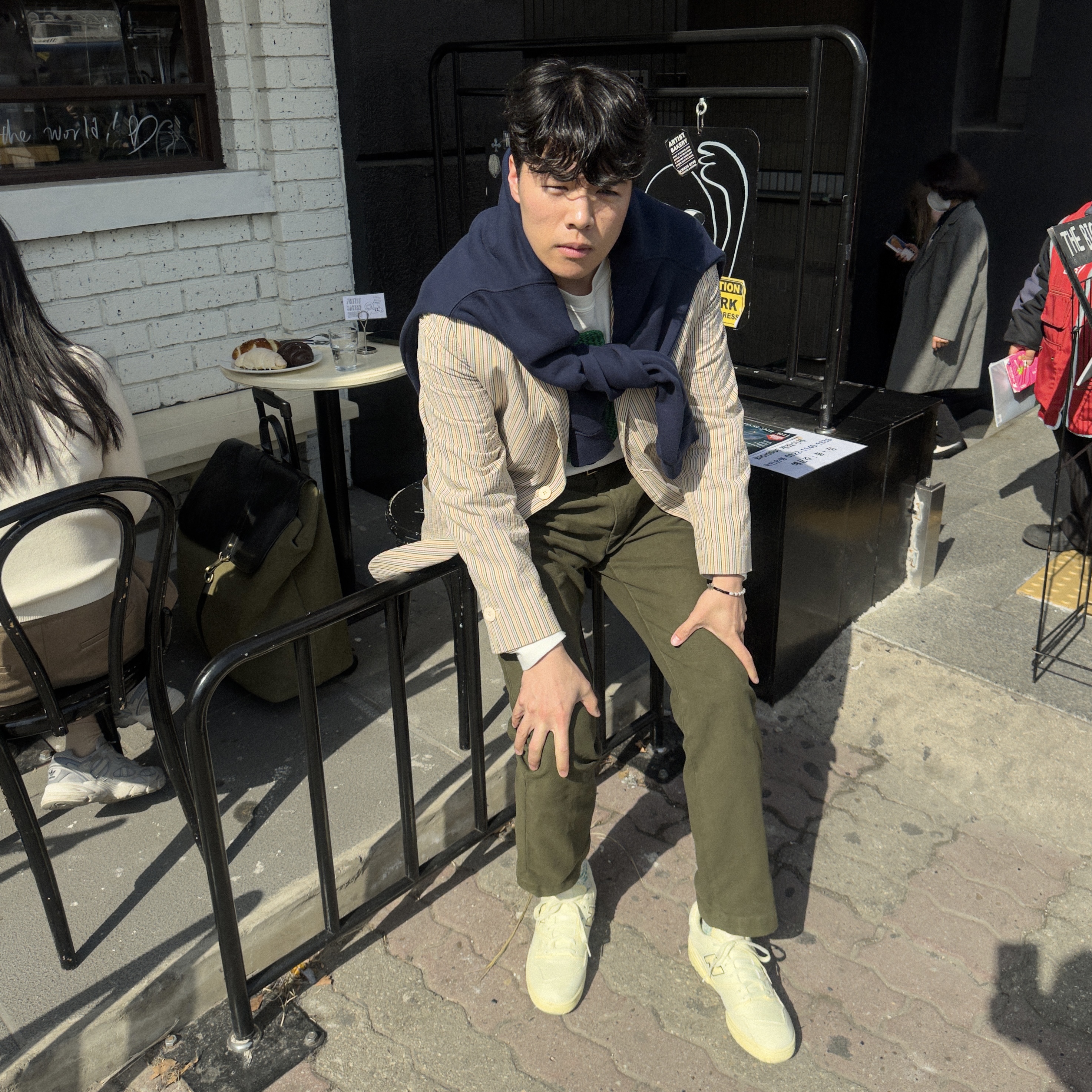New Balance x Joe Freshgoods 550 Conversations Amongst Us Beige - 2E Wide 착용 스타일 - 2