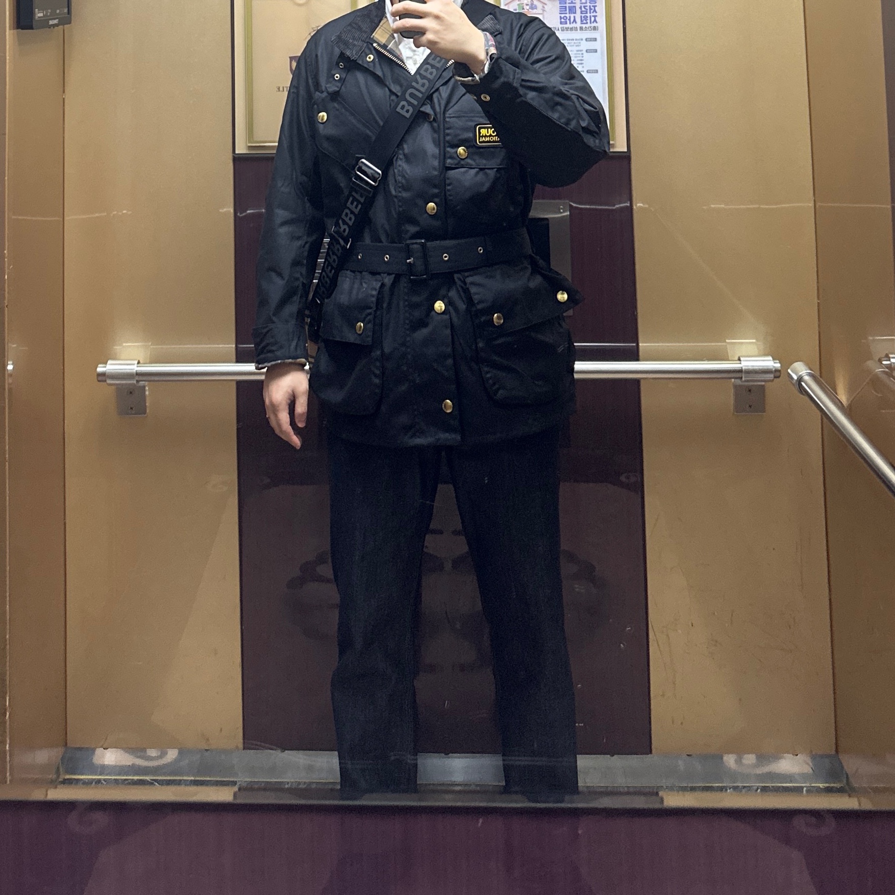 Barbour International Original Wax Jacket Black 착용 스타일