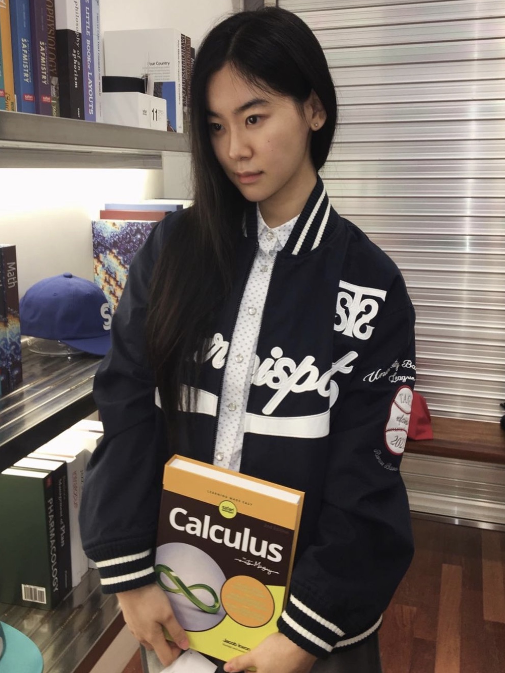 Safarispot Roux Base Uniform Team Reversible Varsity Navy 착용 스타일