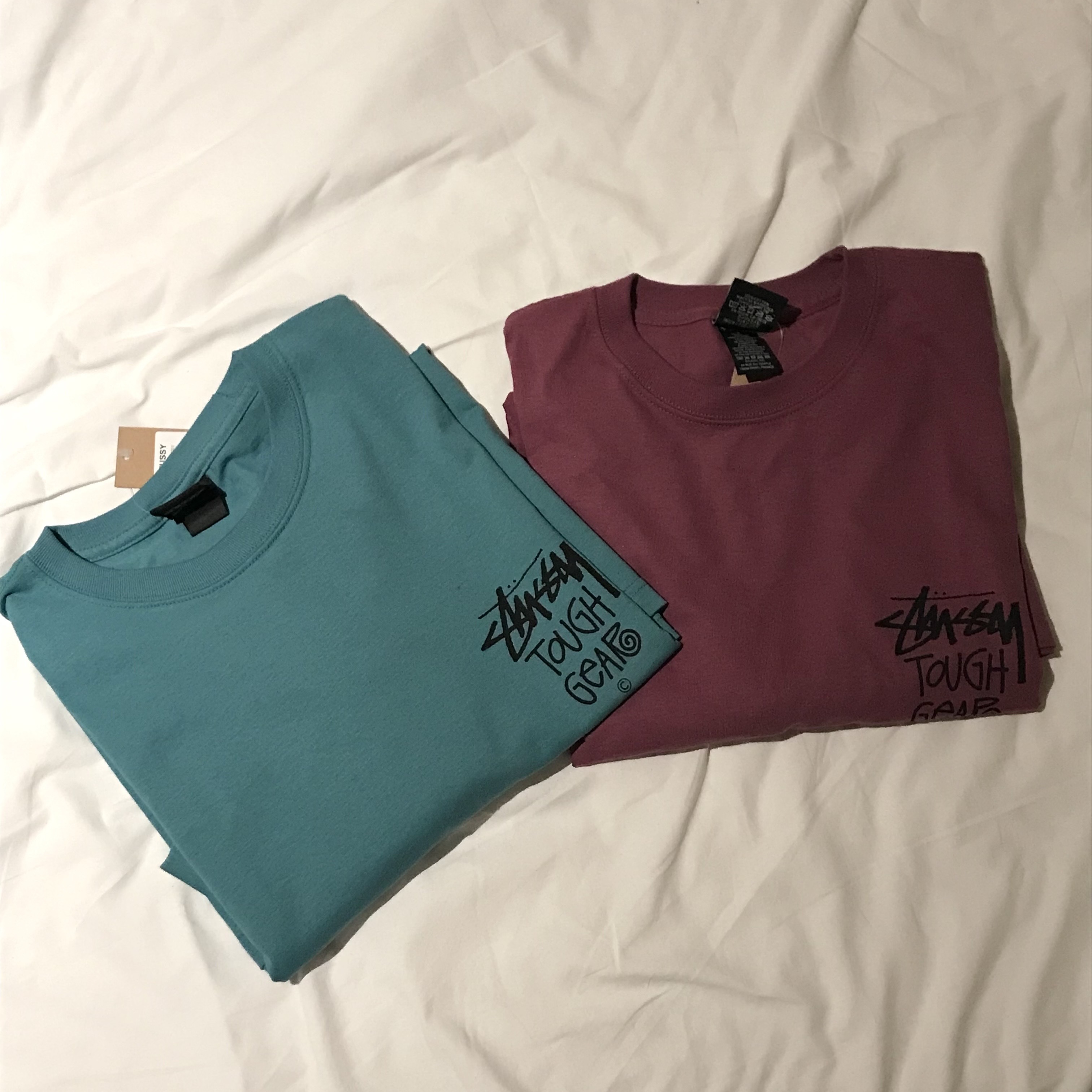 Stussy Tough Gear T-Shirt Berry, Stussy Tough Gear T-Shirt Ocean 착용 스타일