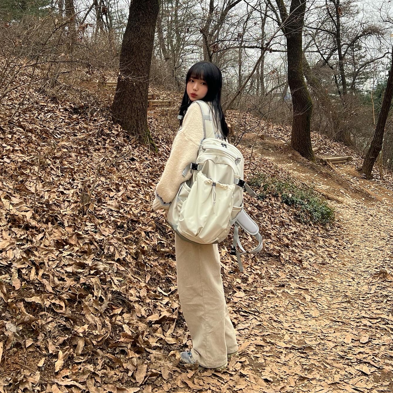 RAWROW Heavy Duty Backpack 811 811 Cream 착용 스타일 - 3