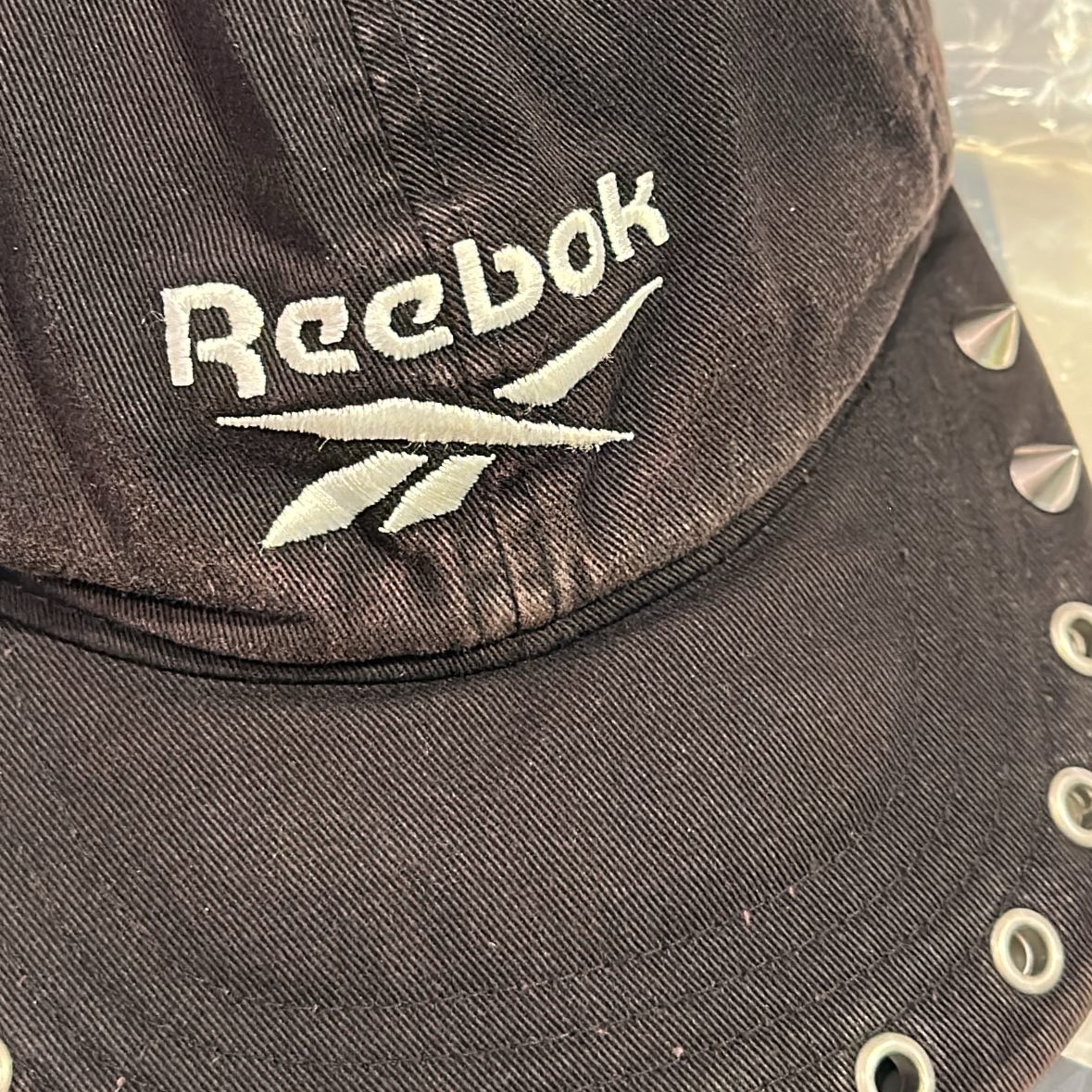 Project G/R x Reebok Vintage Eyelets Classic Cap Black 착용 스타일