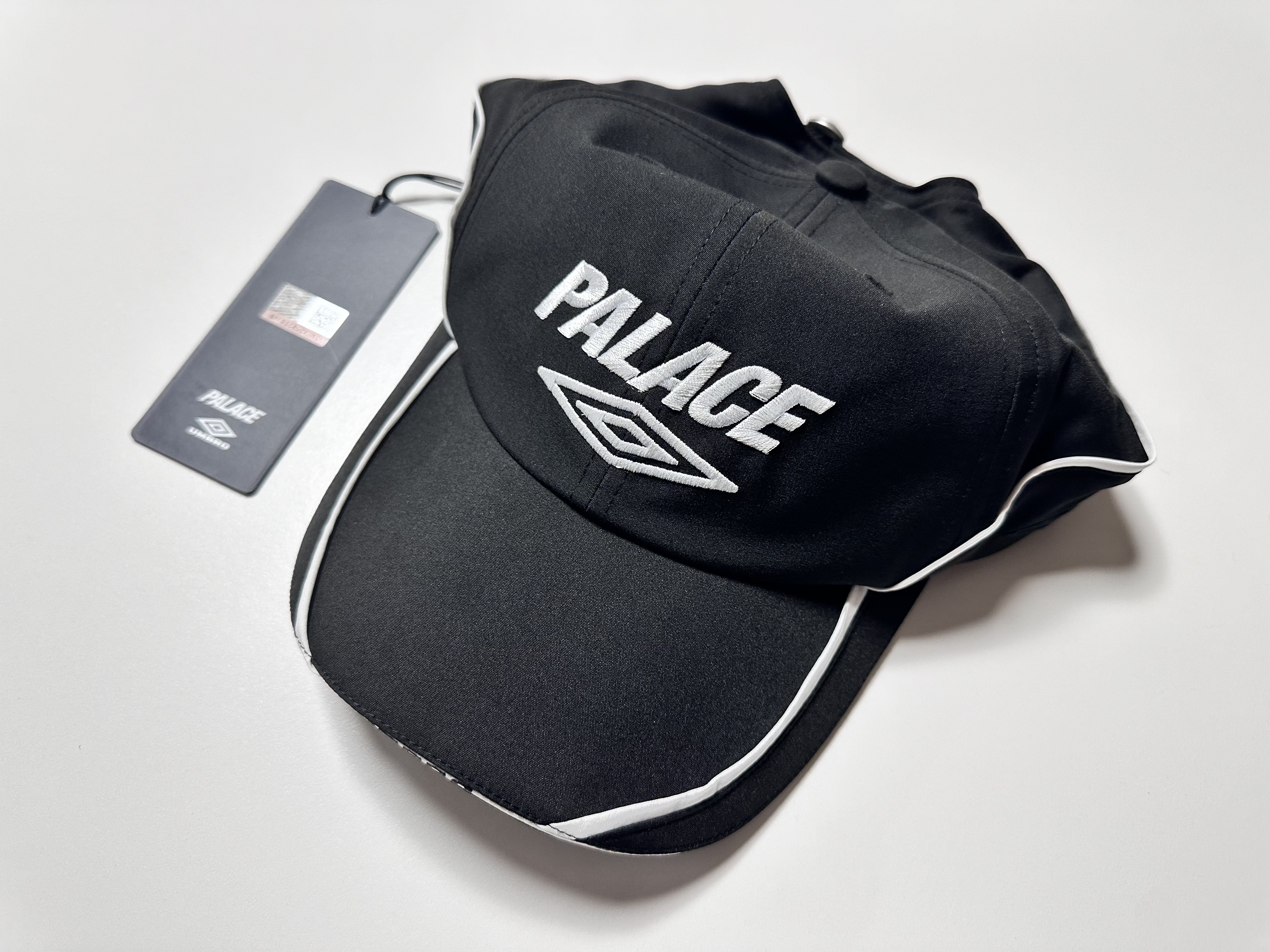 Palace x Umbro Cap Black - 24SS 착용 스타일 - 2