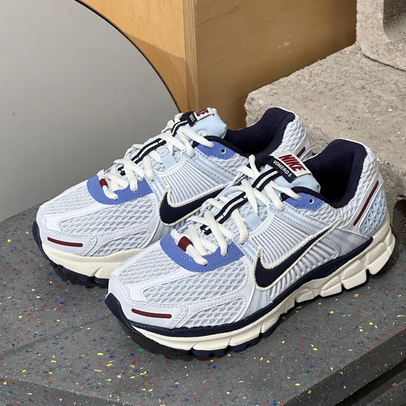 (W) Nike Zoom Vomero 5 Blue Tint Purple Ink 착용 스타일