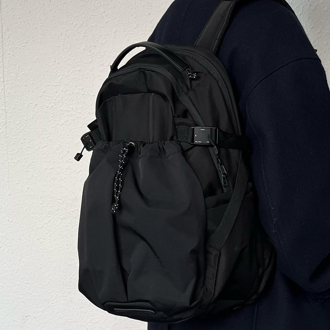 RAWROW Heavy Duty Backpack 811 811 Cream, RAWROW Heavy Duty Backpack 811 Black 착용 스타일 - 4