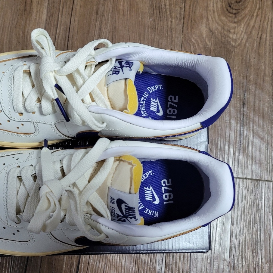(W) Nike Air Force 1 '07 Sail Pale Vanilla 착용 스타일 - 1