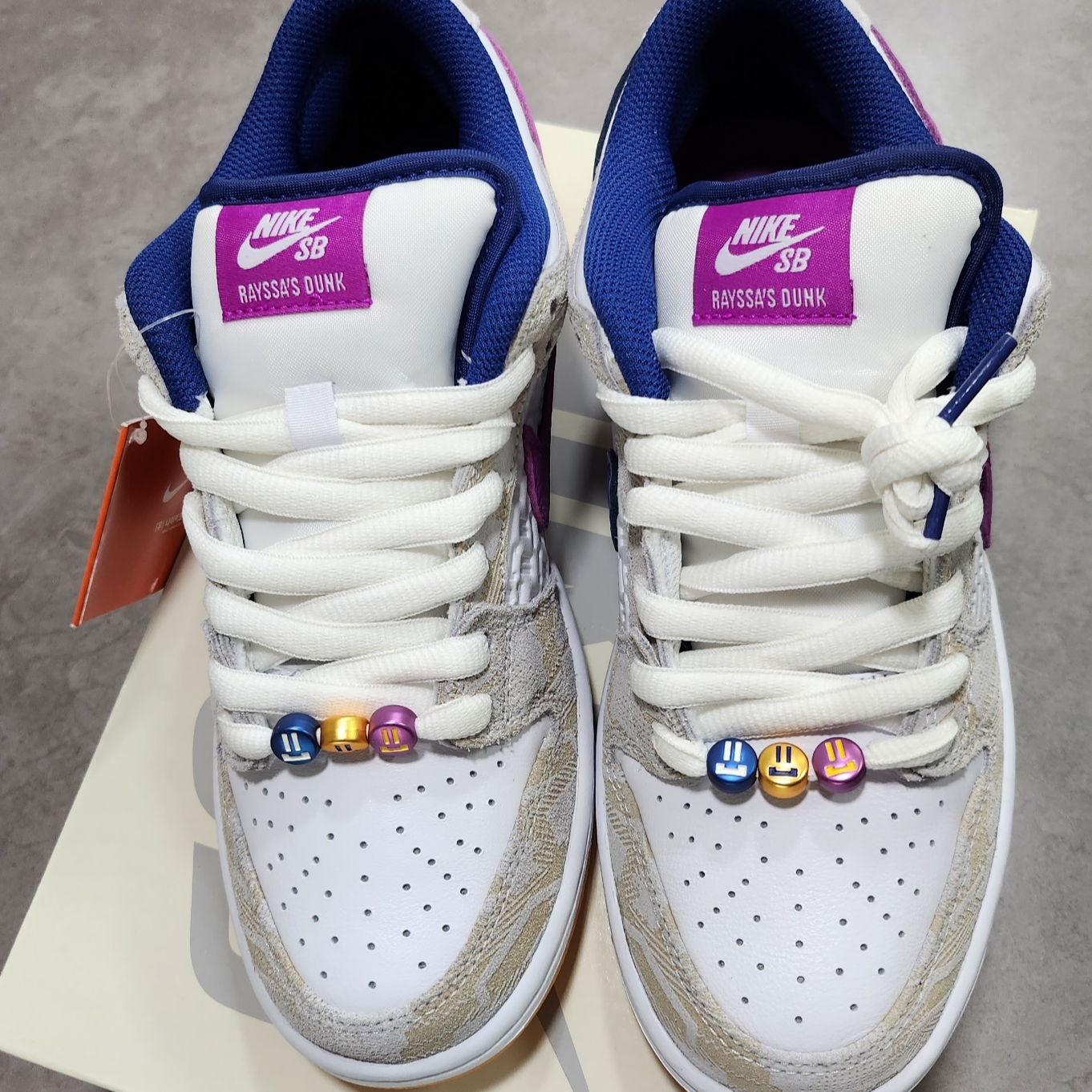 Nike x Rayssa Leal SB Dunk Low PRM Pure Platinum Vivid Purple 착용 스타일 - 2