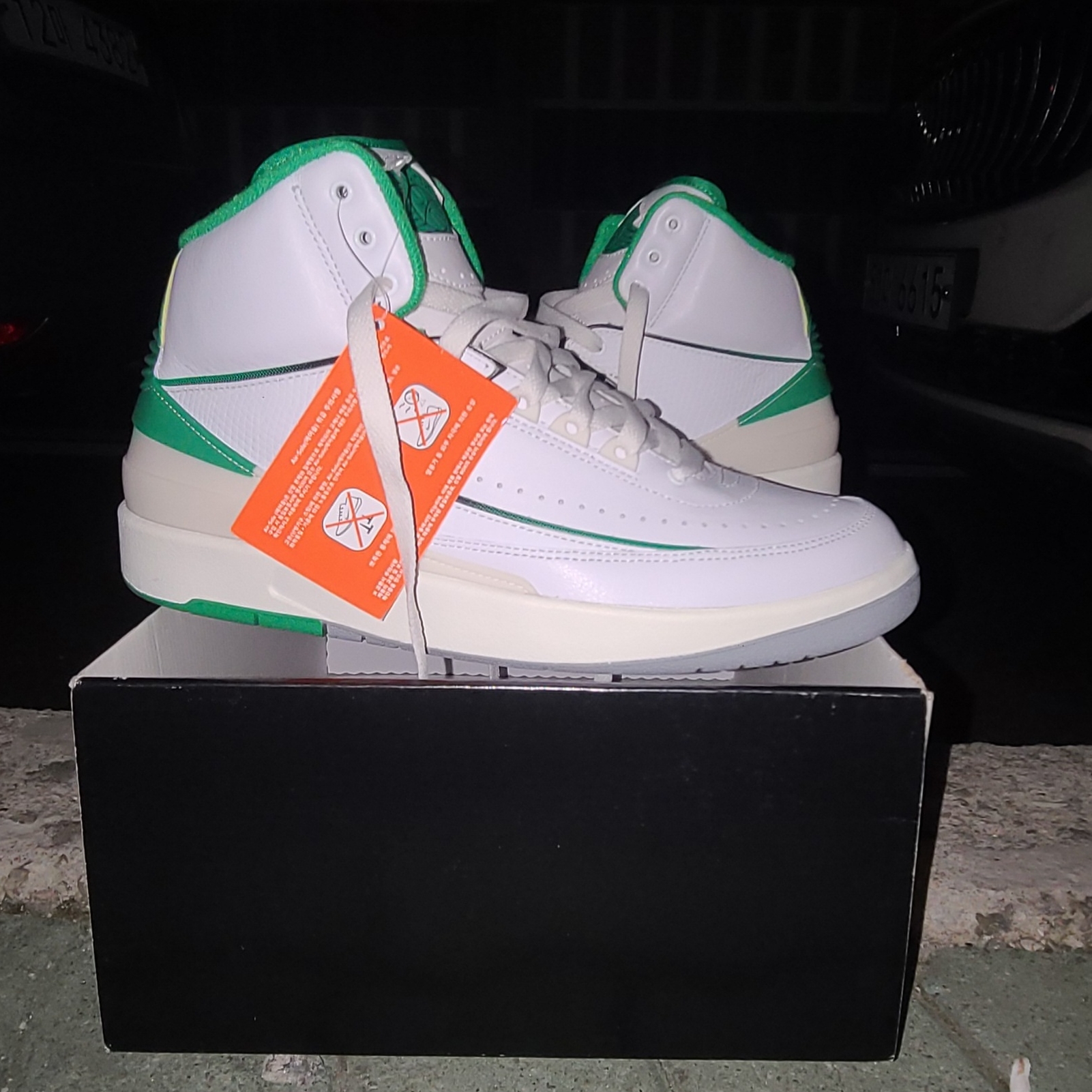 Jordan 2 Retro Lucky Green 착용 스타일 - 2