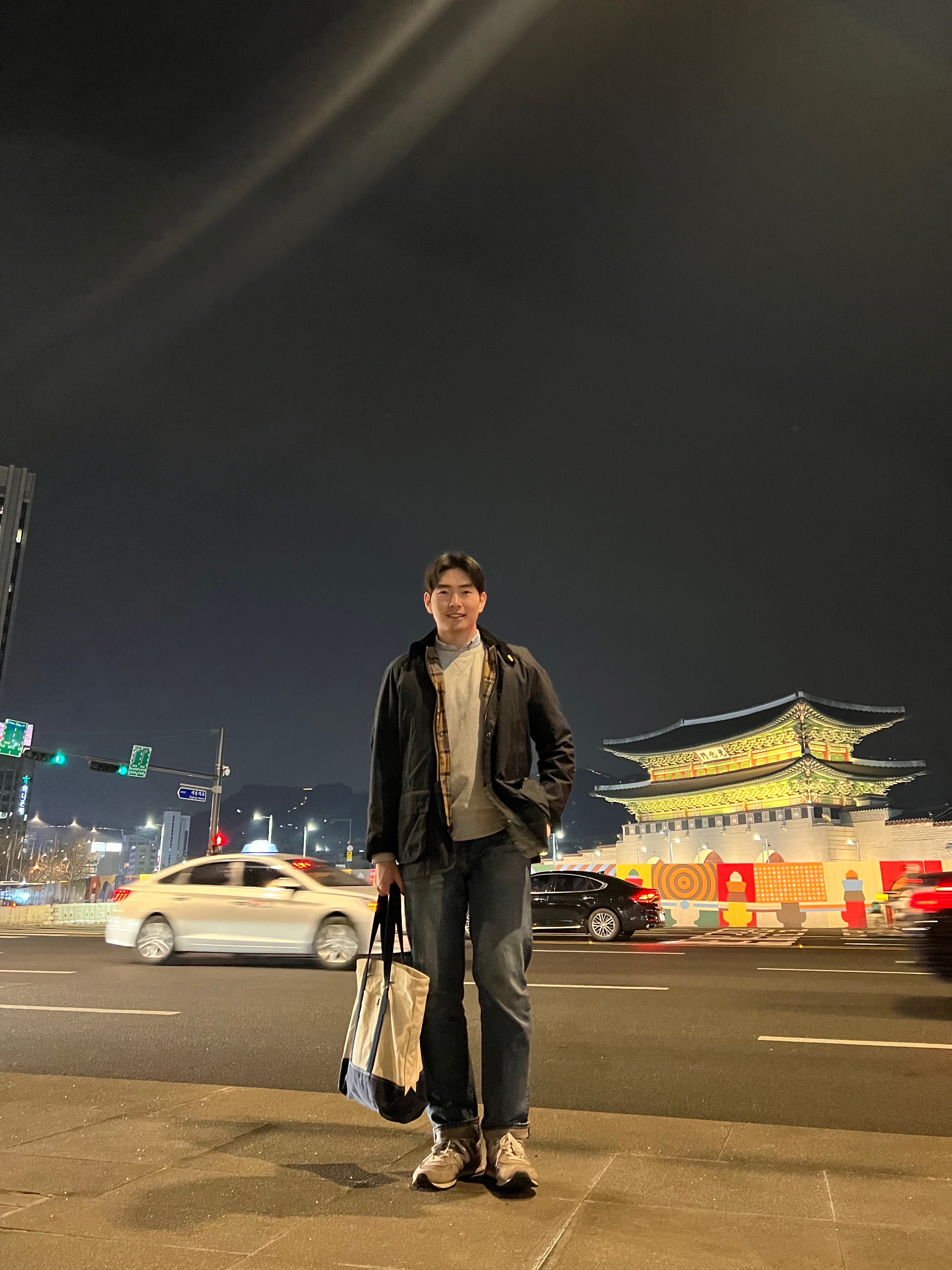 Barbour Ashby Wax Jacket Navy, New Balance 574 Grey 착용 스타일 - 4