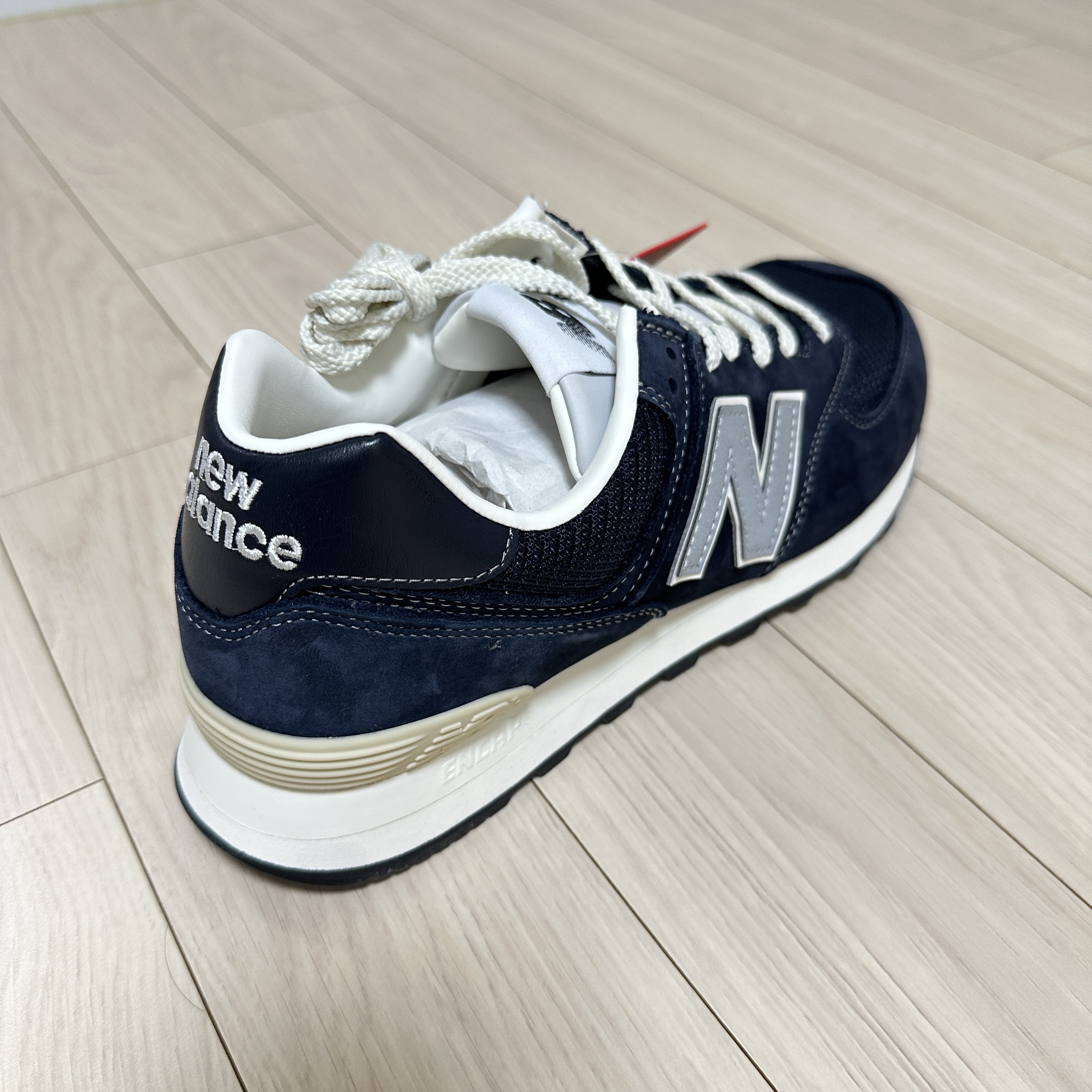 New Balance x Pottery 574 Premium Hard Navy 착용 스타일 - 2
