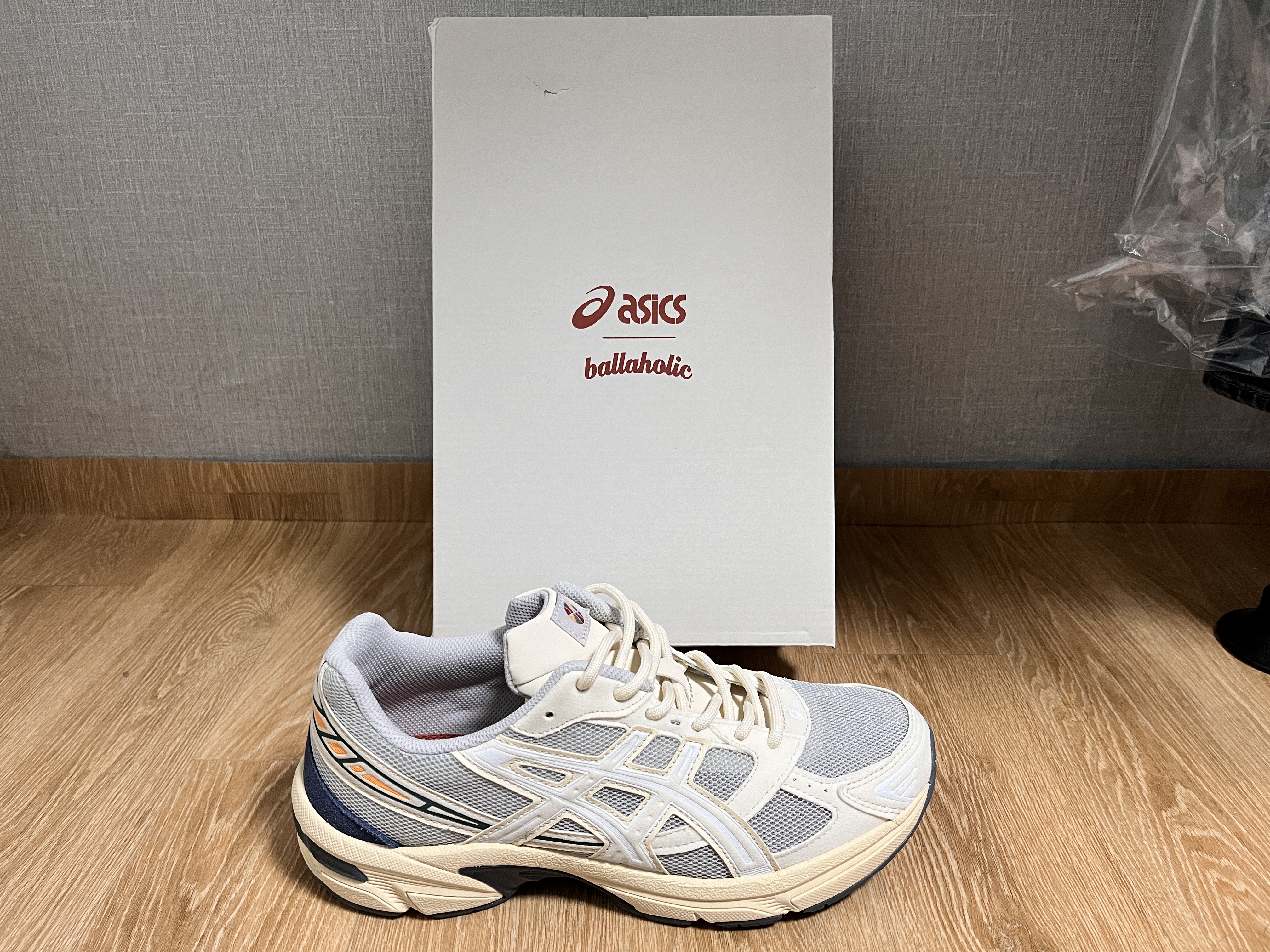 Asics x Ballaholic Gel-1130 Cream 착용 스타일 - 1