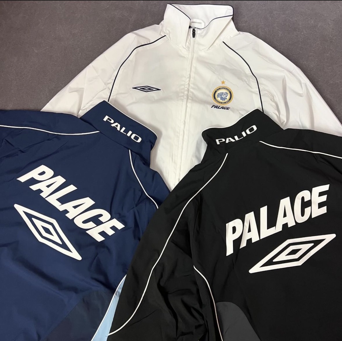 Palace x Umbro Track Jacket White - 24SS, Palace x Umbro Track Jacket Black - 24SS 착용 스타일
