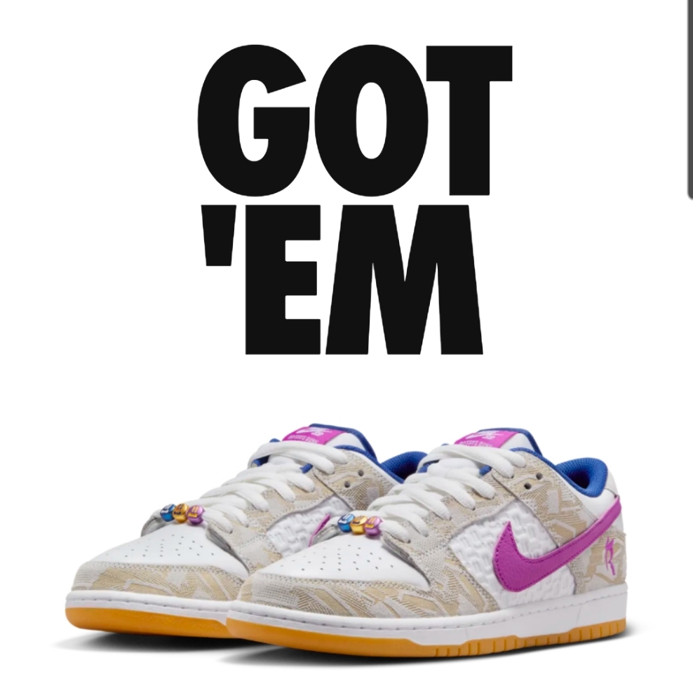 Nike x Rayssa Leal SB Dunk Low PRM Pure Platinum Vivid Purple 착용 스타일 - 3