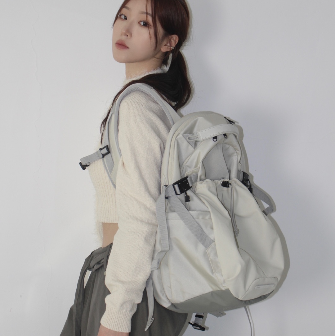 RAWROW Heavy Duty Backpack 811 811 Cream 착용 스타일 - 2