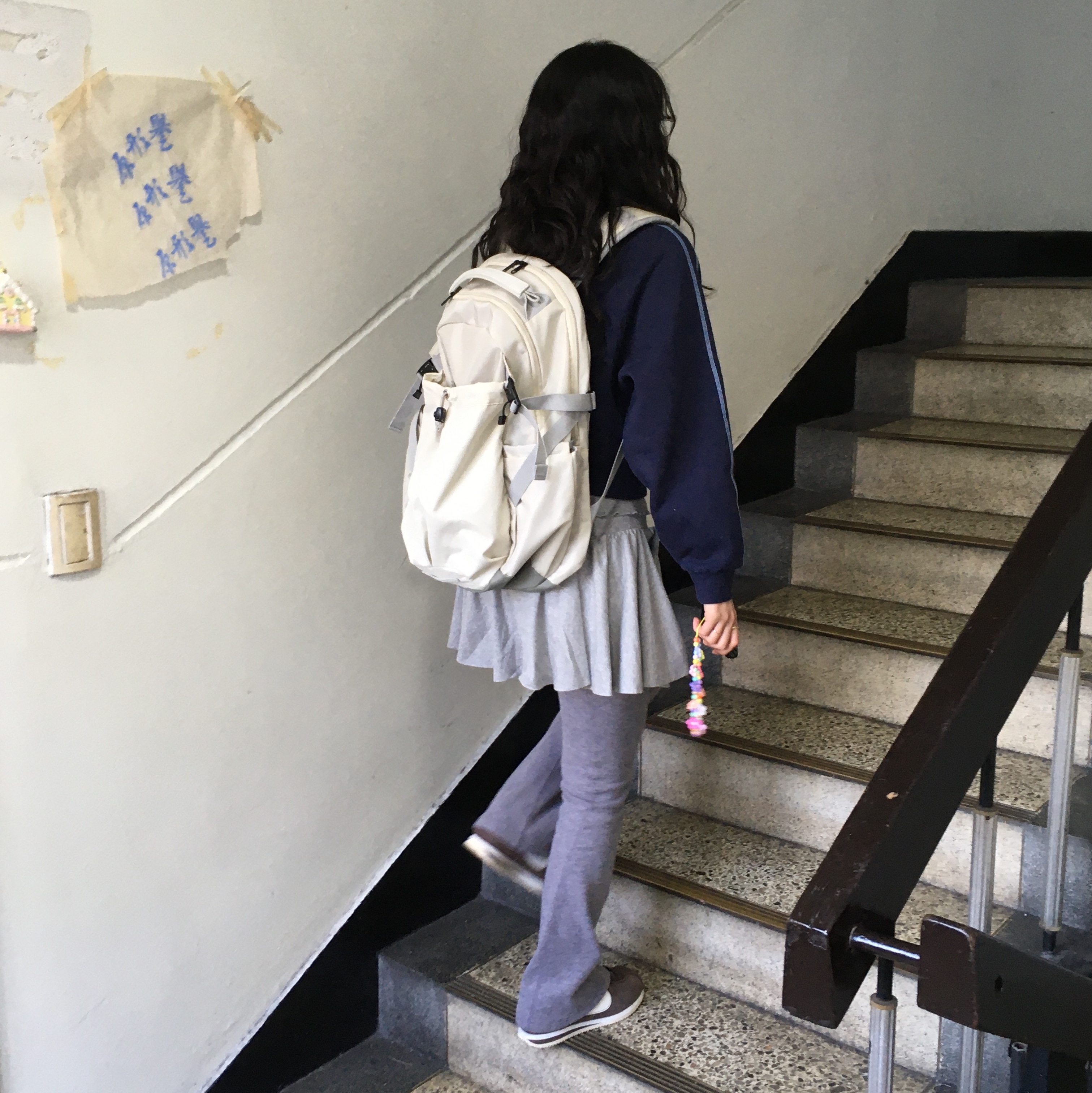 RAWROW Heavy Duty Backpack 811 811 Cream 착용 스타일 - 1