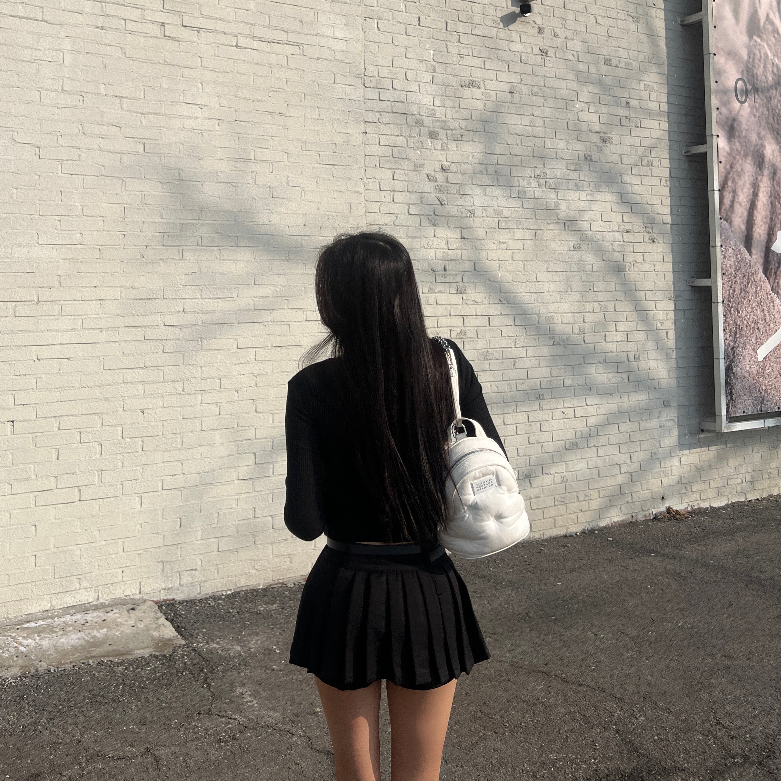 Maison Margiela Glam Slam Backpack Black 착용 스타일 - 2