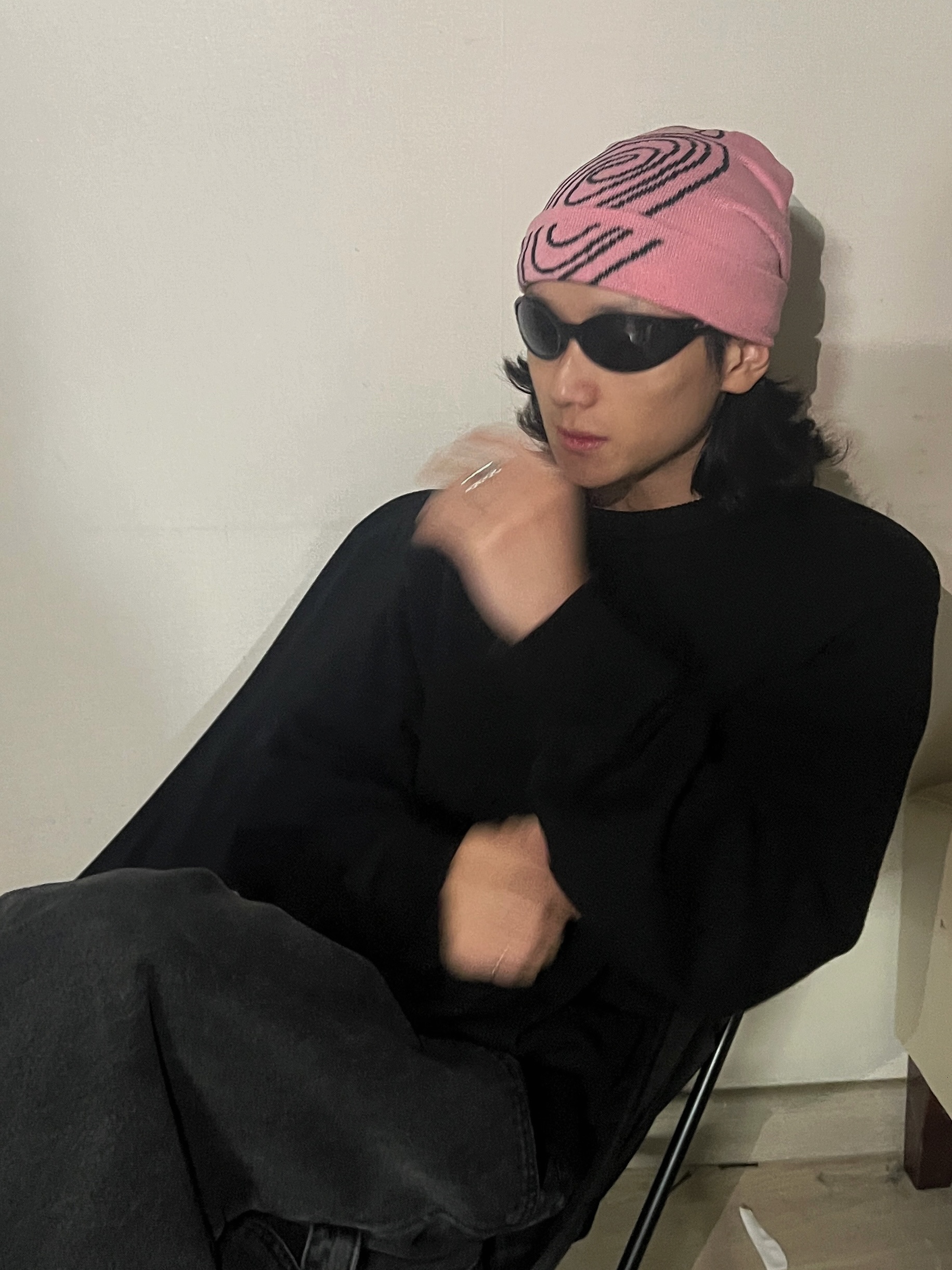 Stussy Swirl S Cuff Beanie Pink 착용 스타일 - 2