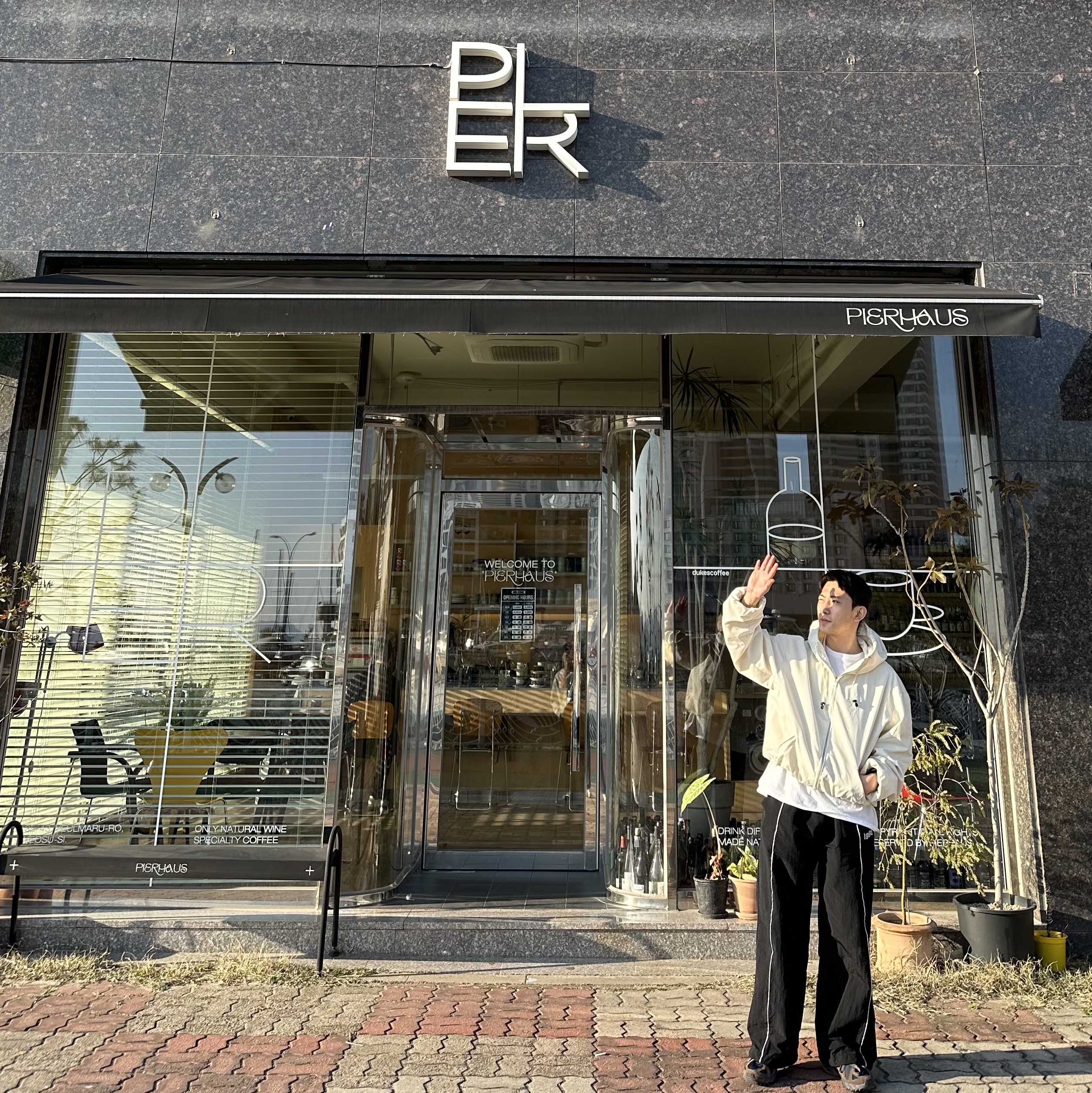 New Balance ML610T Dark Mushroom - D Standard 착용 스타일