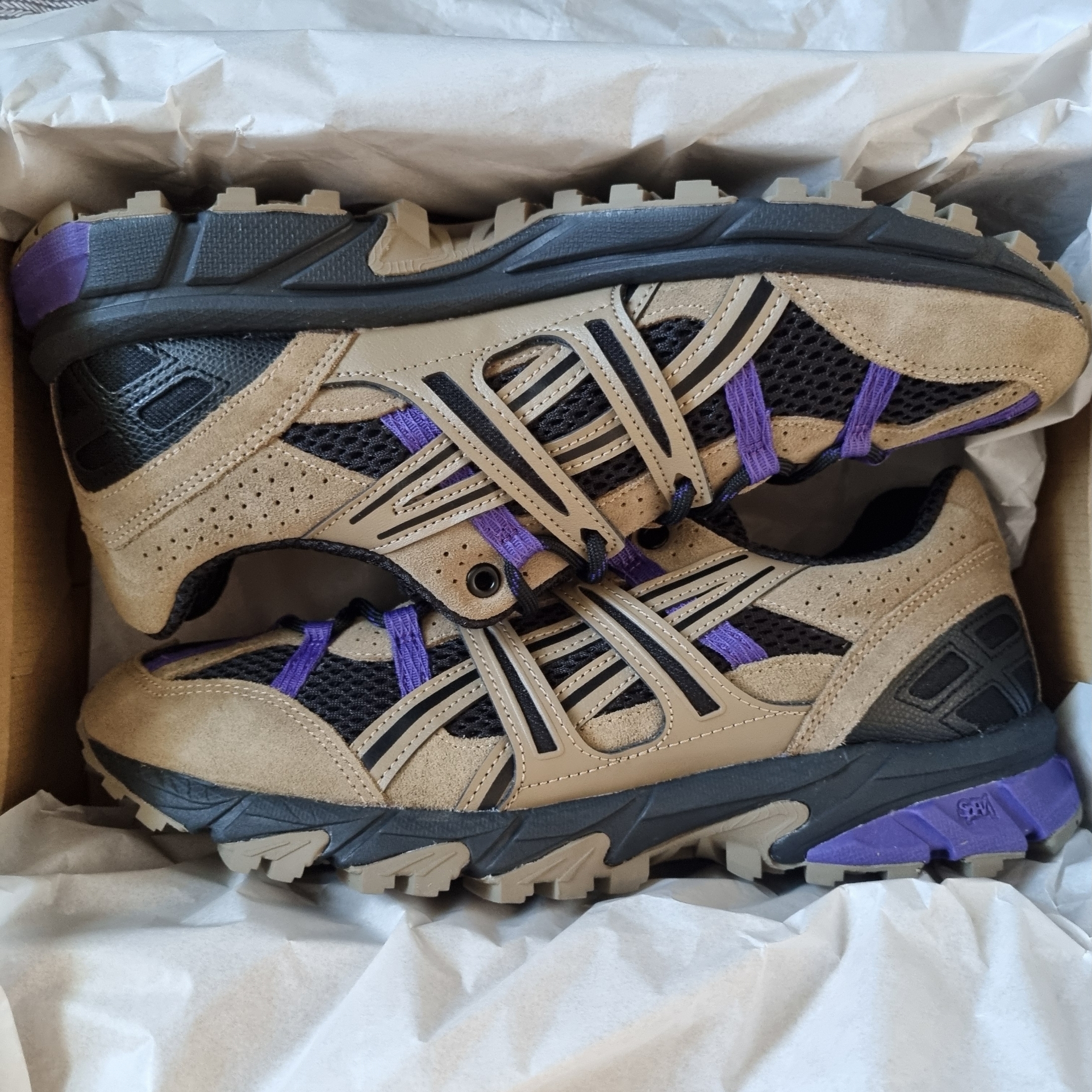 Asics Gel-Sonoma 15-50 Pepper Black 착용 스타일