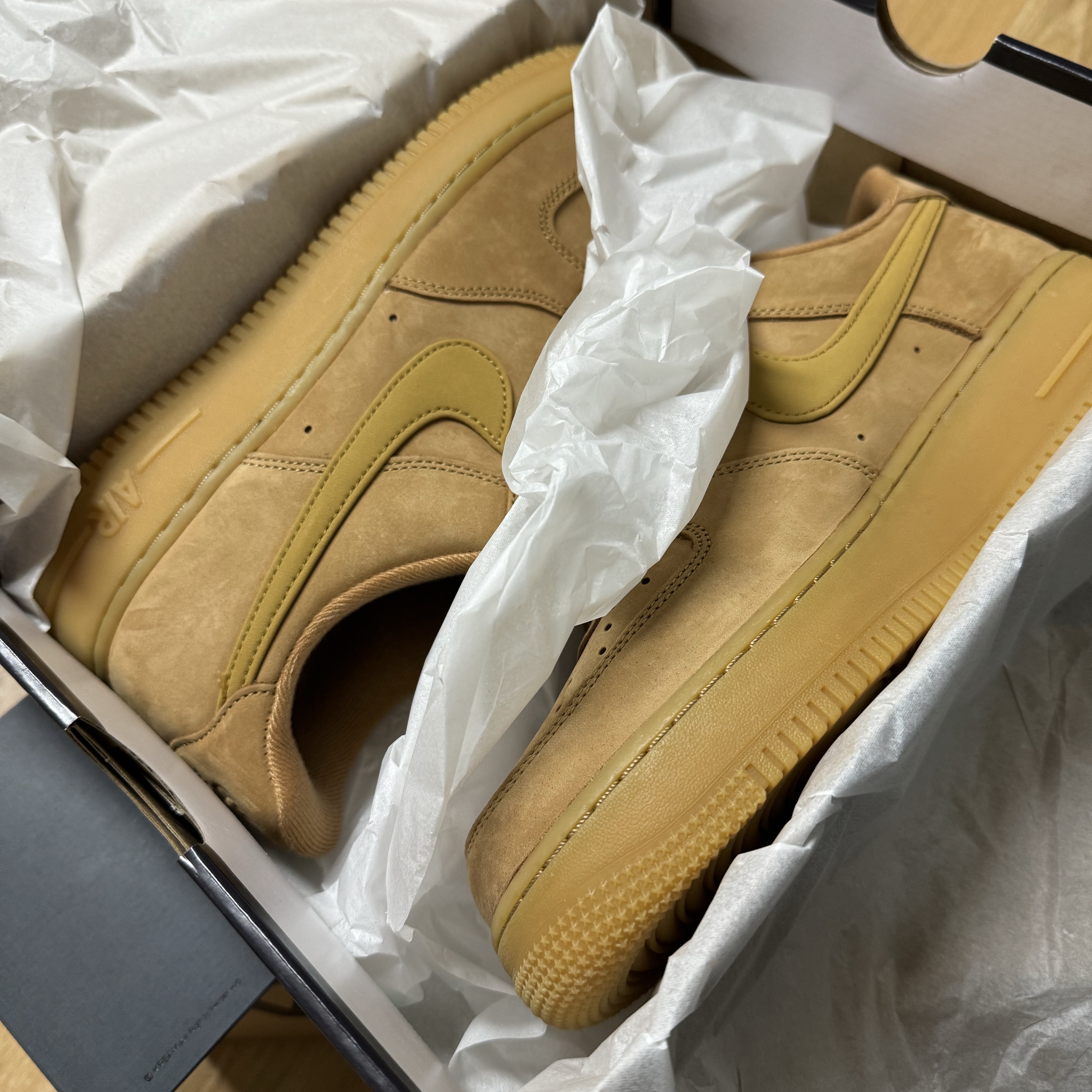 Nike Air Force 1 '07 WB Flax 착용 스타일 - 2