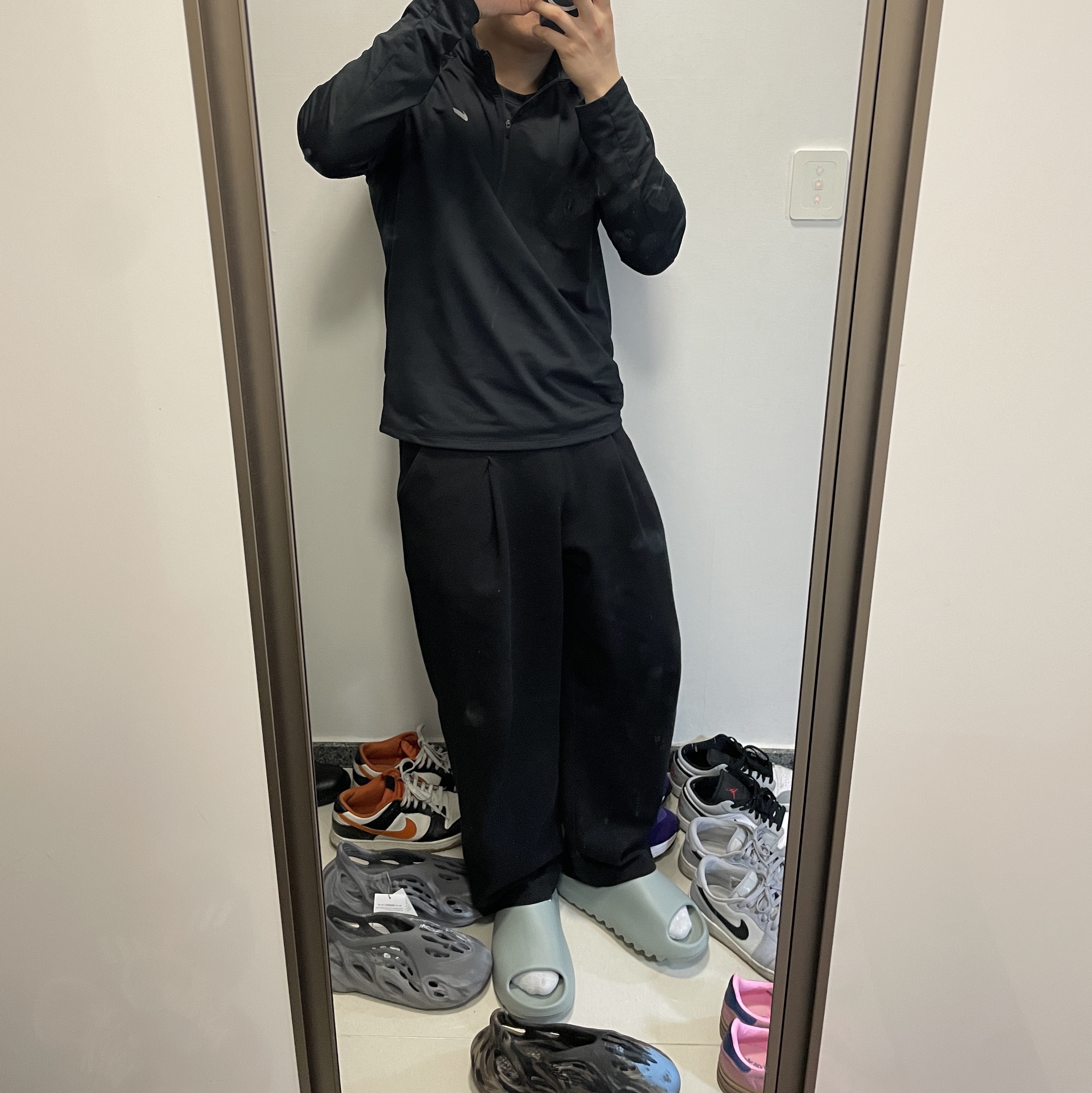 Adidas Yeezy Slide Salt, Adidas Yeezy Foam RNNR MX Granite 착용 스타일