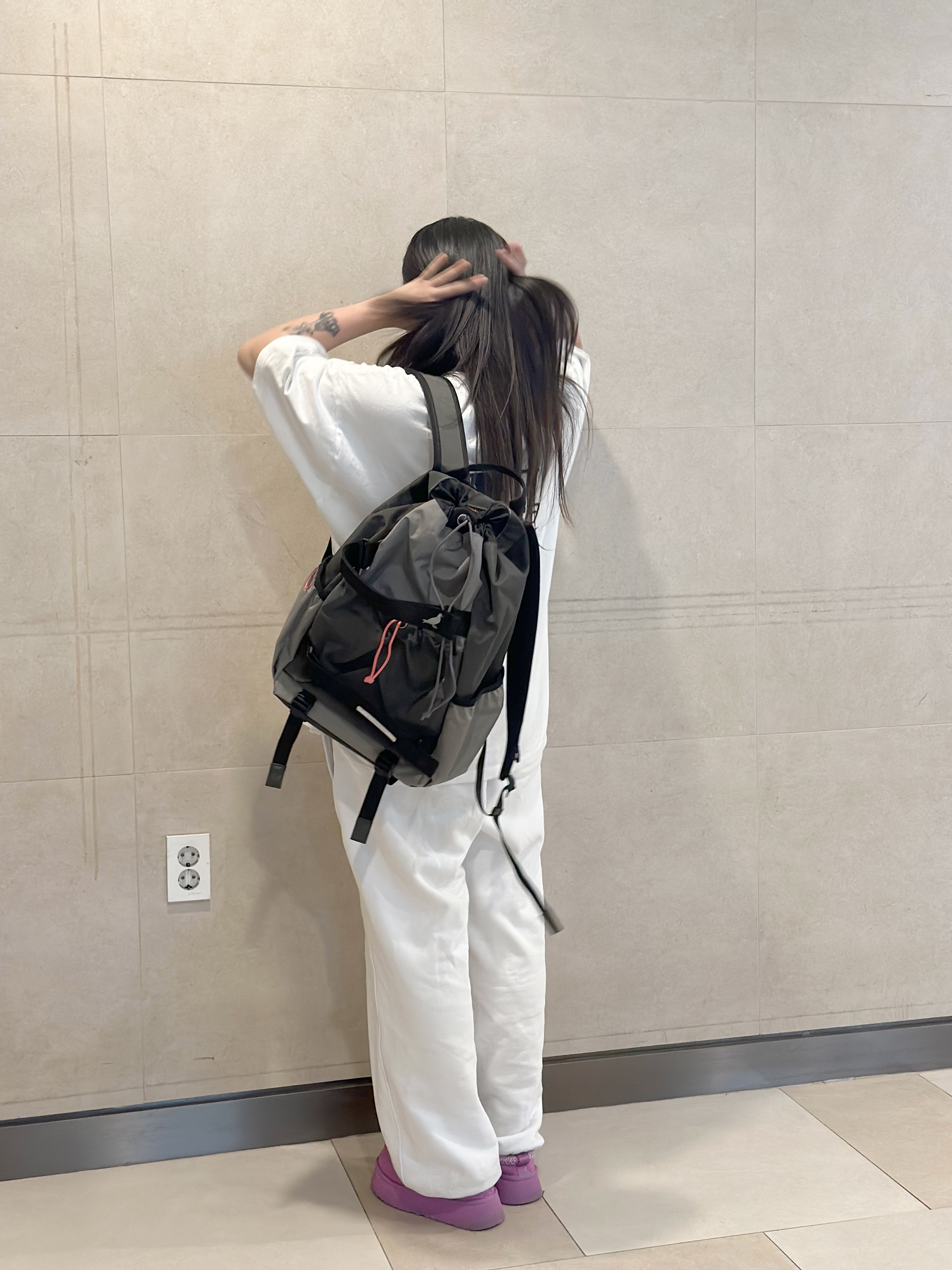 RAWROW X STAPLE String Backpack 931, RAWROW X STAPLE String Sling 931 착용 스타일 - 2