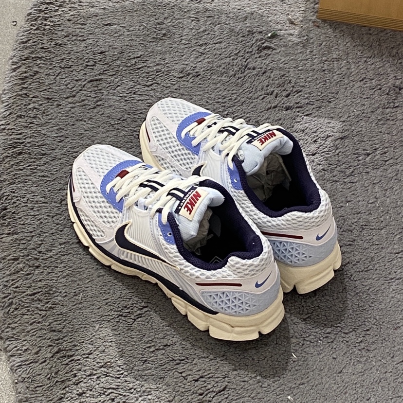 (W) Nike Zoom Vomero 5 Blue Tint Purple Ink 착용 스타일