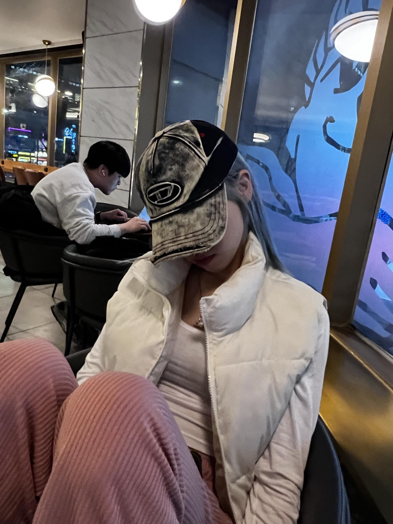 KREAM 프로필 이미지