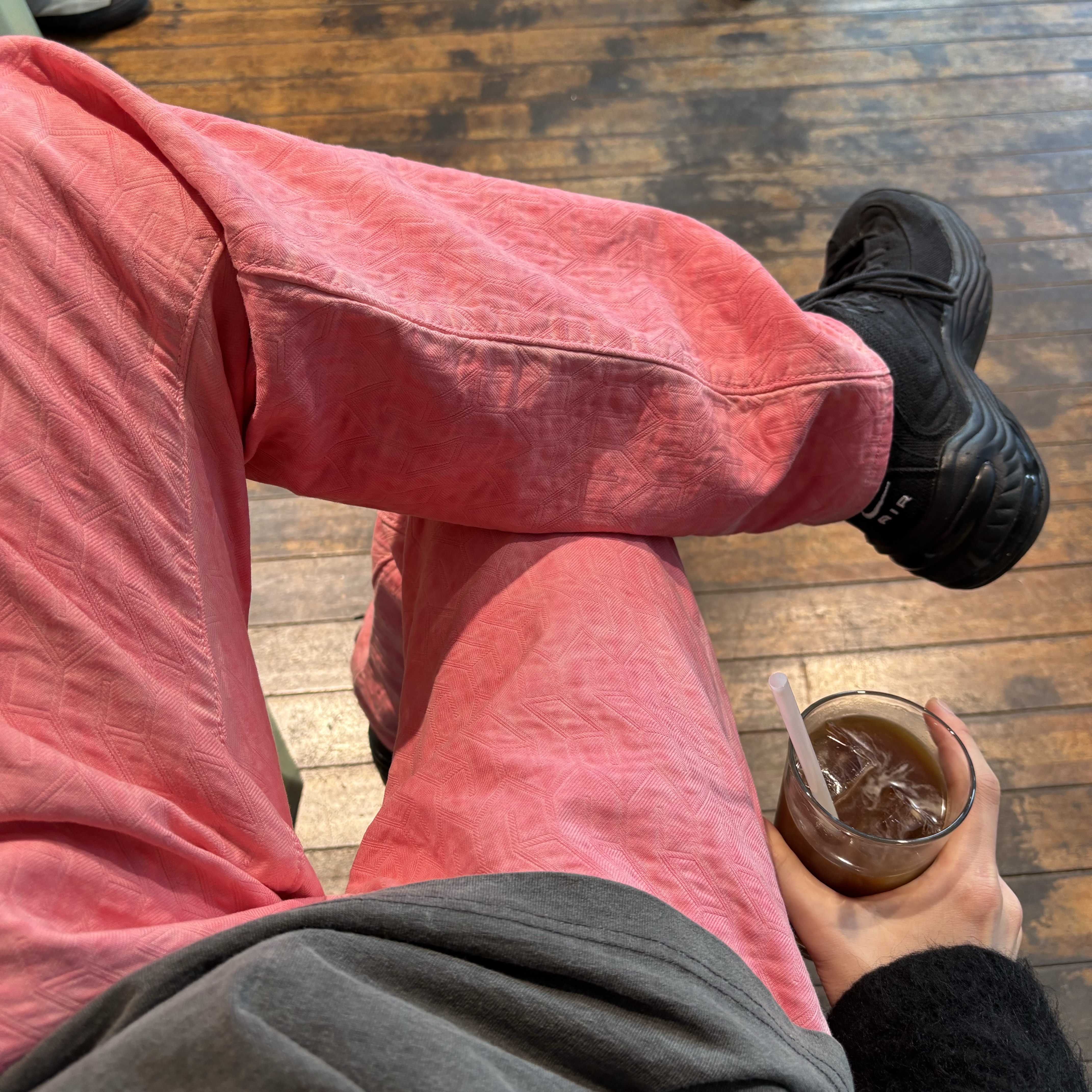 Stussy x Levi's Jacquard Jean Pink 착용 스타일 - 3