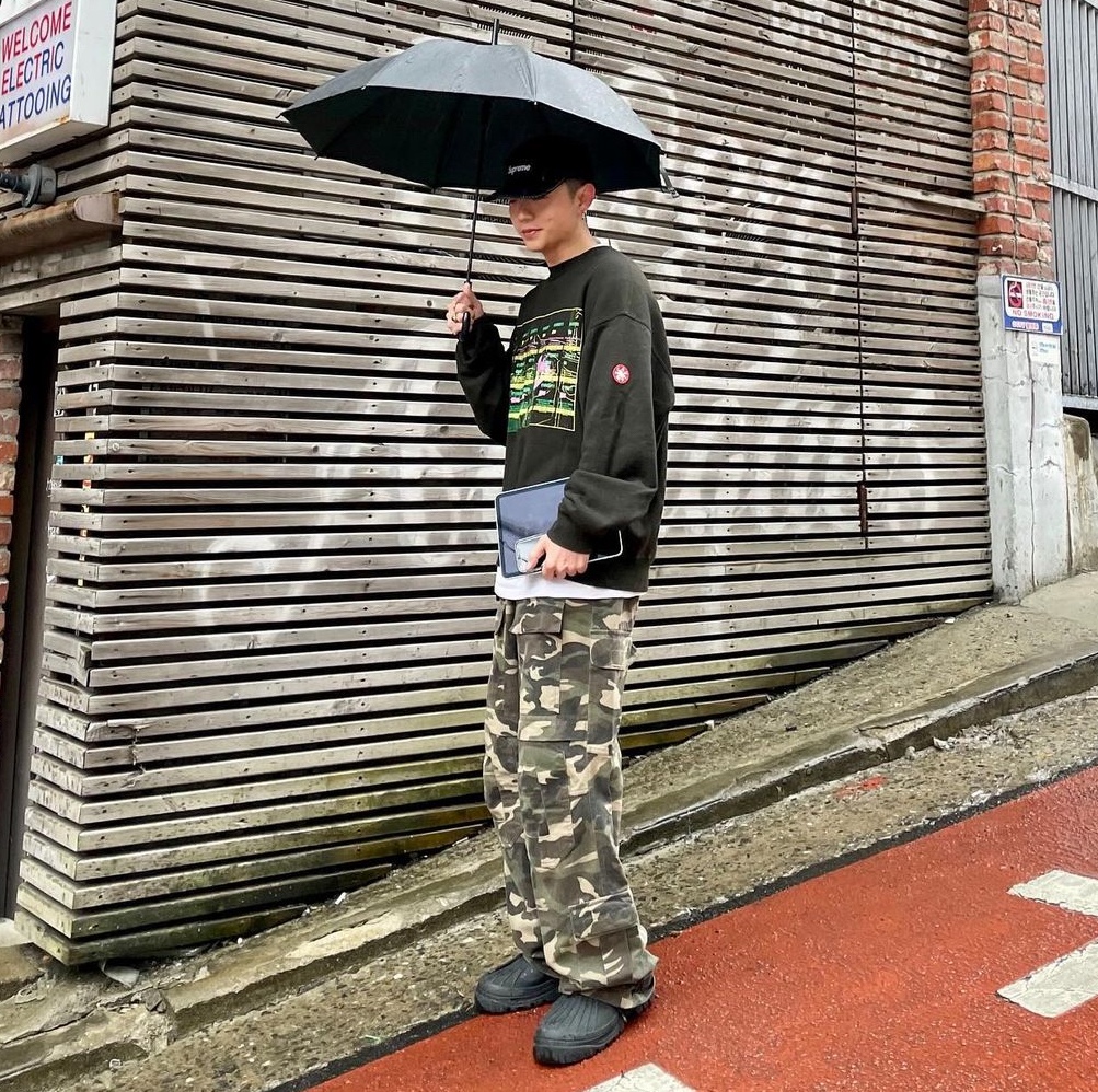 Project G/R Tactical Cargo Pants Camo, Supreme Corduroy Camp Cap Black - 23FW 착용 스타일 - 1