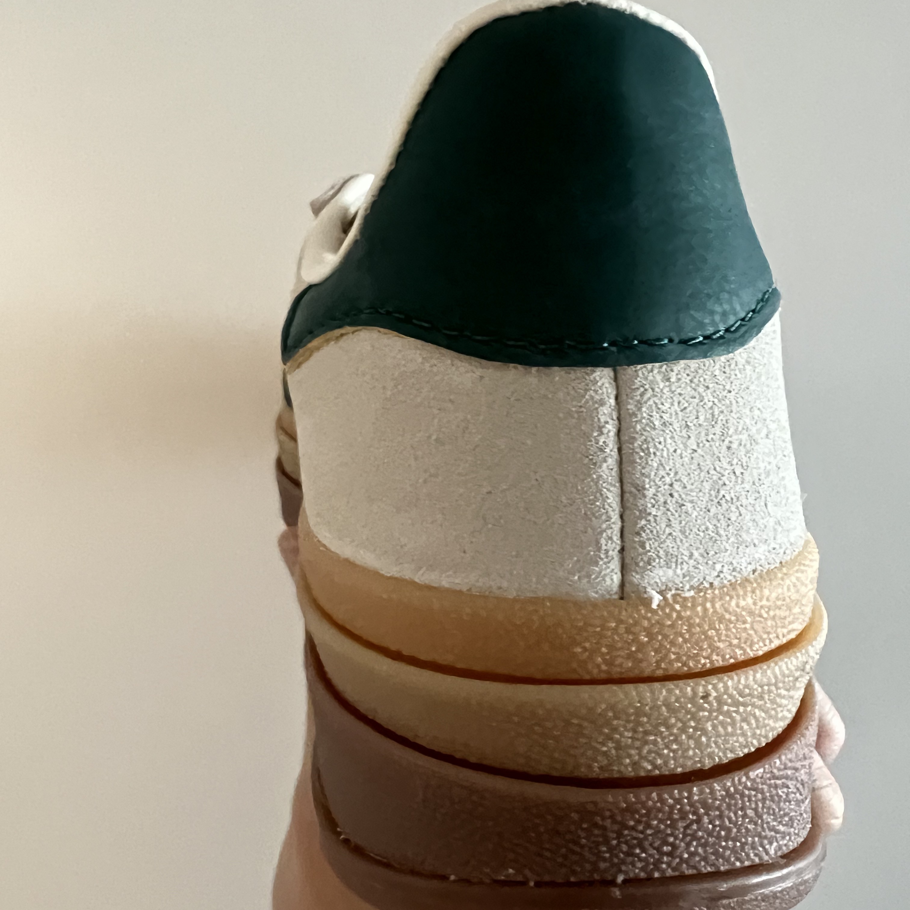 (W) Adidas Gazelle Bold Cream White Collegiate Green 착용 스타일 - 4