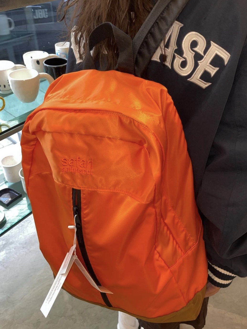 Safarispot Basic Safari Day Backpack Orange, Safarispot Basic Safari Day Backpack Navy 착용 스타일