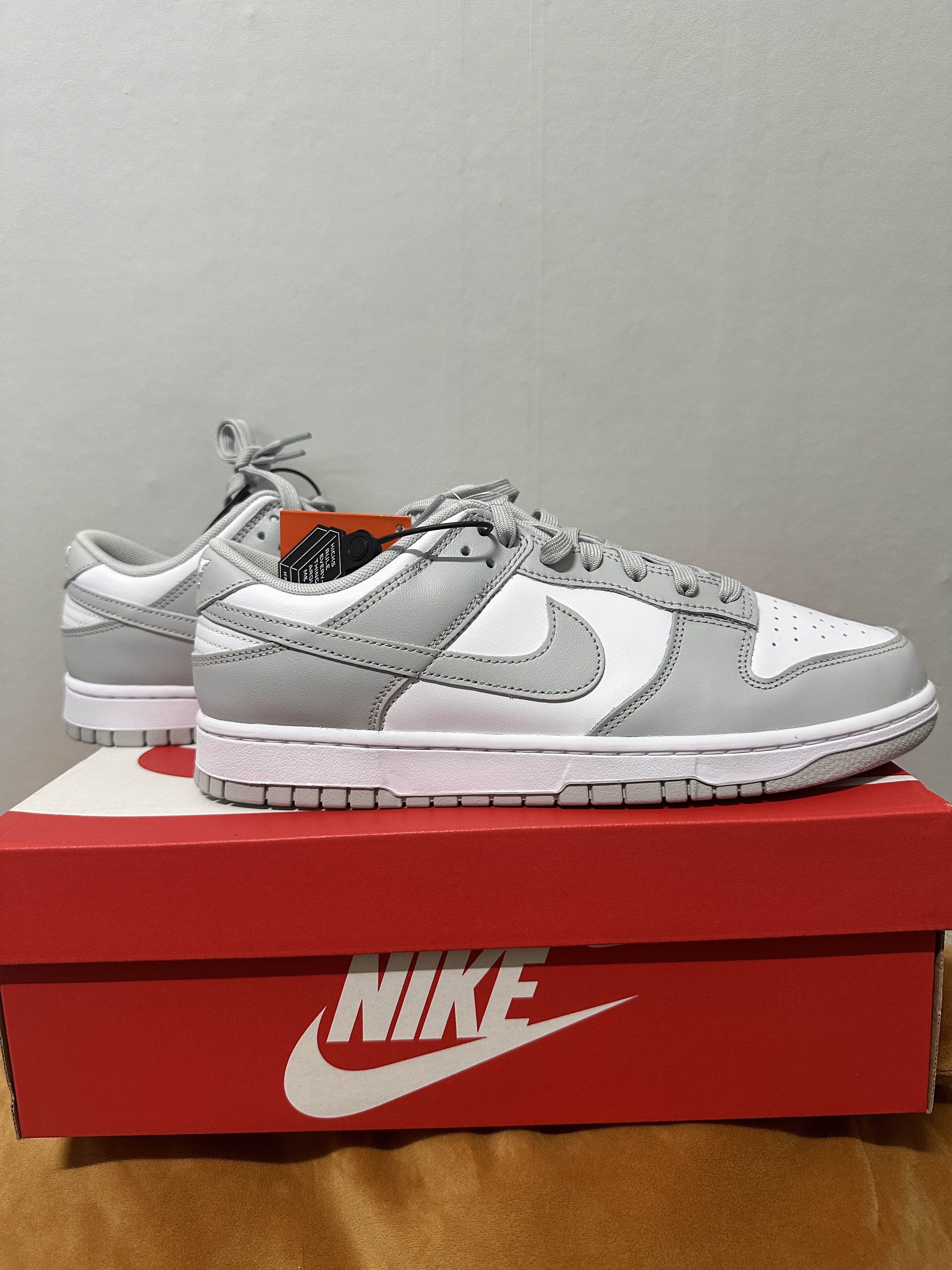 Nike Dunk Low Retro Grey Fog 착용 스타일 - 1
