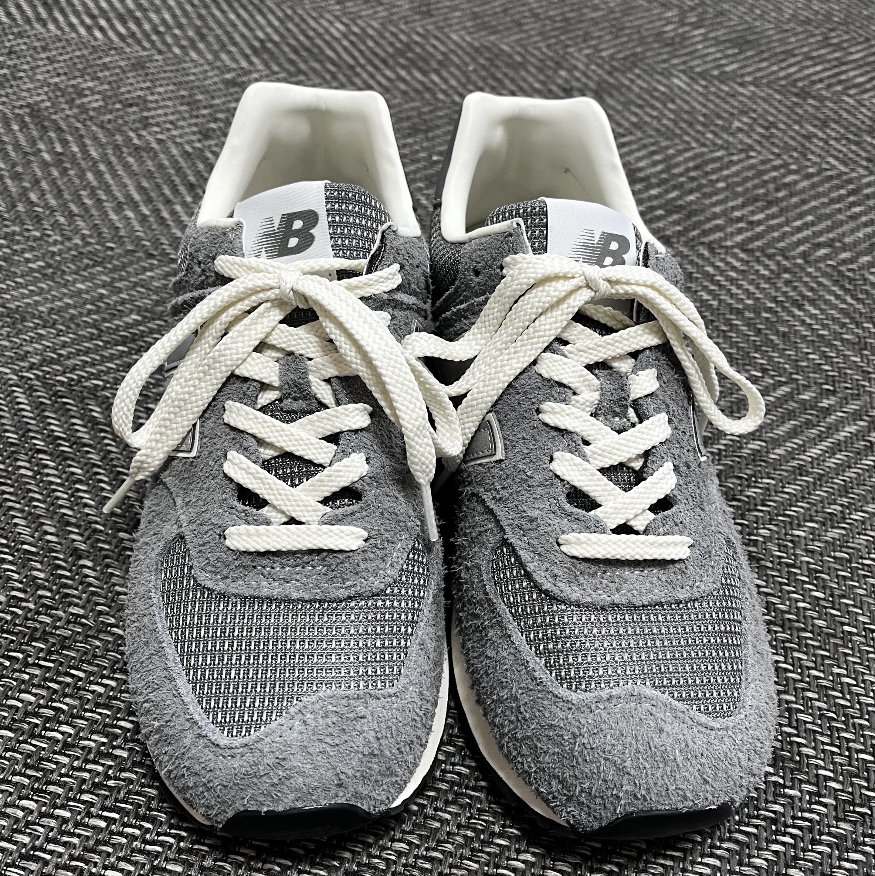 New Balance x Pottery 574 Premium Soft Grey 착용 스타일 - 2