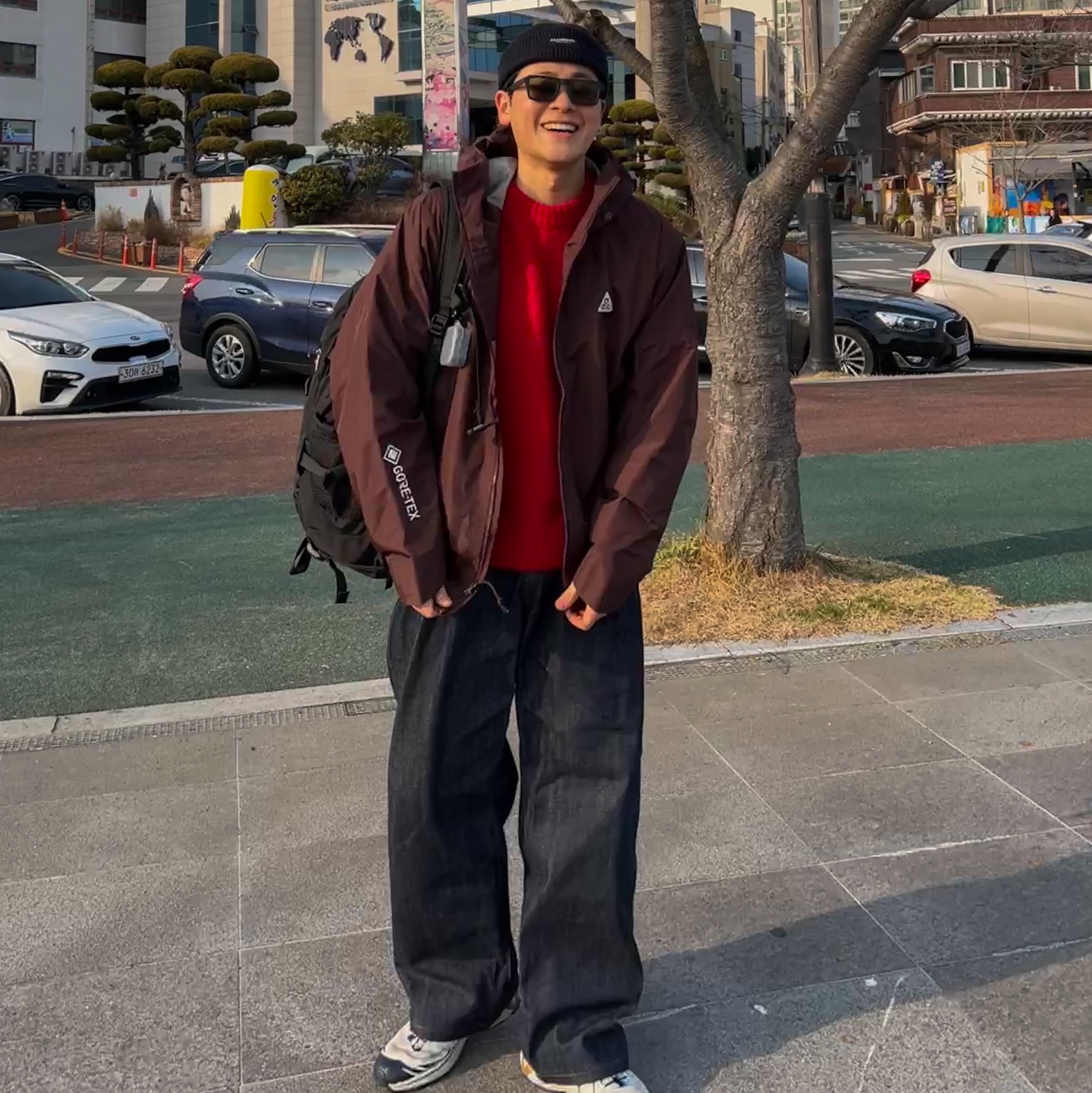 Nike ACG Storm-Fit ADV Chain of Craters Jacket Earth Summit White - Asia, Salomon XT-6 Lunar Rock Dark Sapphire 착용 스타일