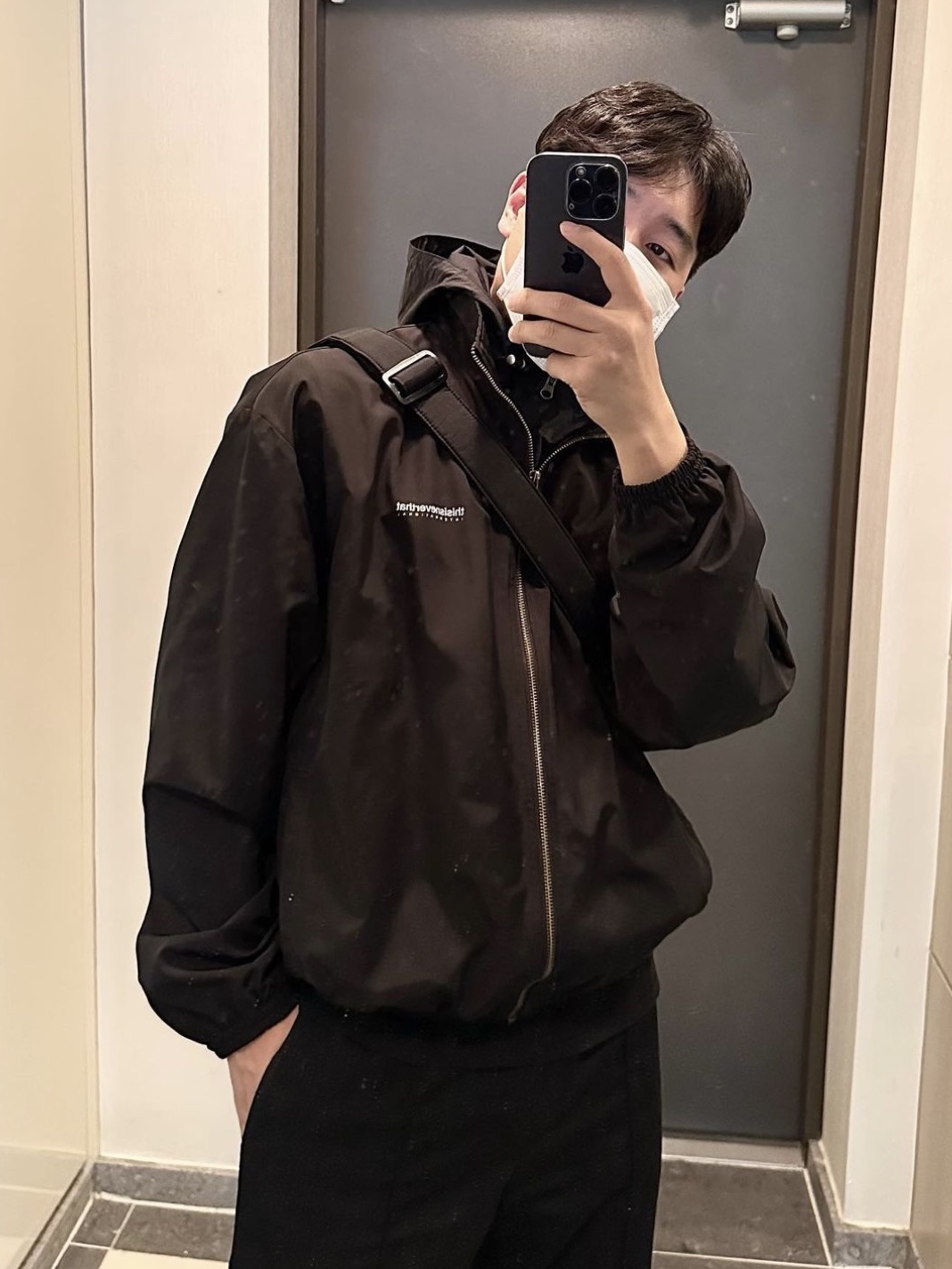 Thisisneverthat Intl. Team Jacket Black 착용 스타일 - 2