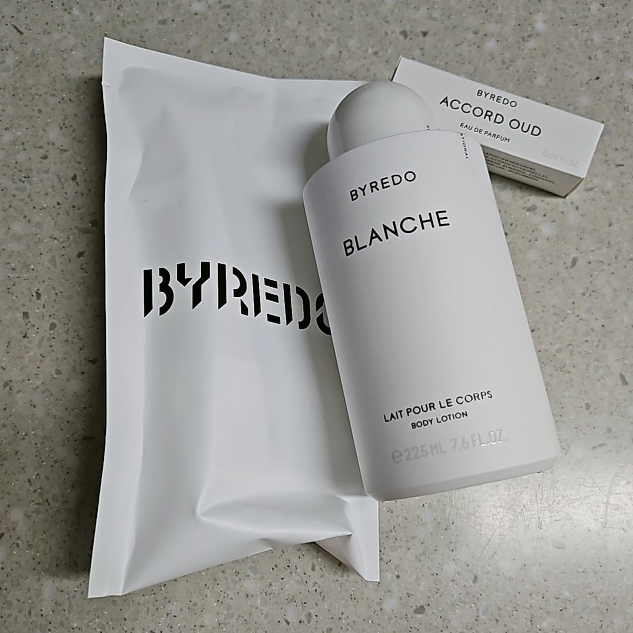 Byredo Bal d'Afrique Eau De Parfum 100ml, Byredo Bal d'Afrique Body Lotion 225ml 착용 스타일 - 2