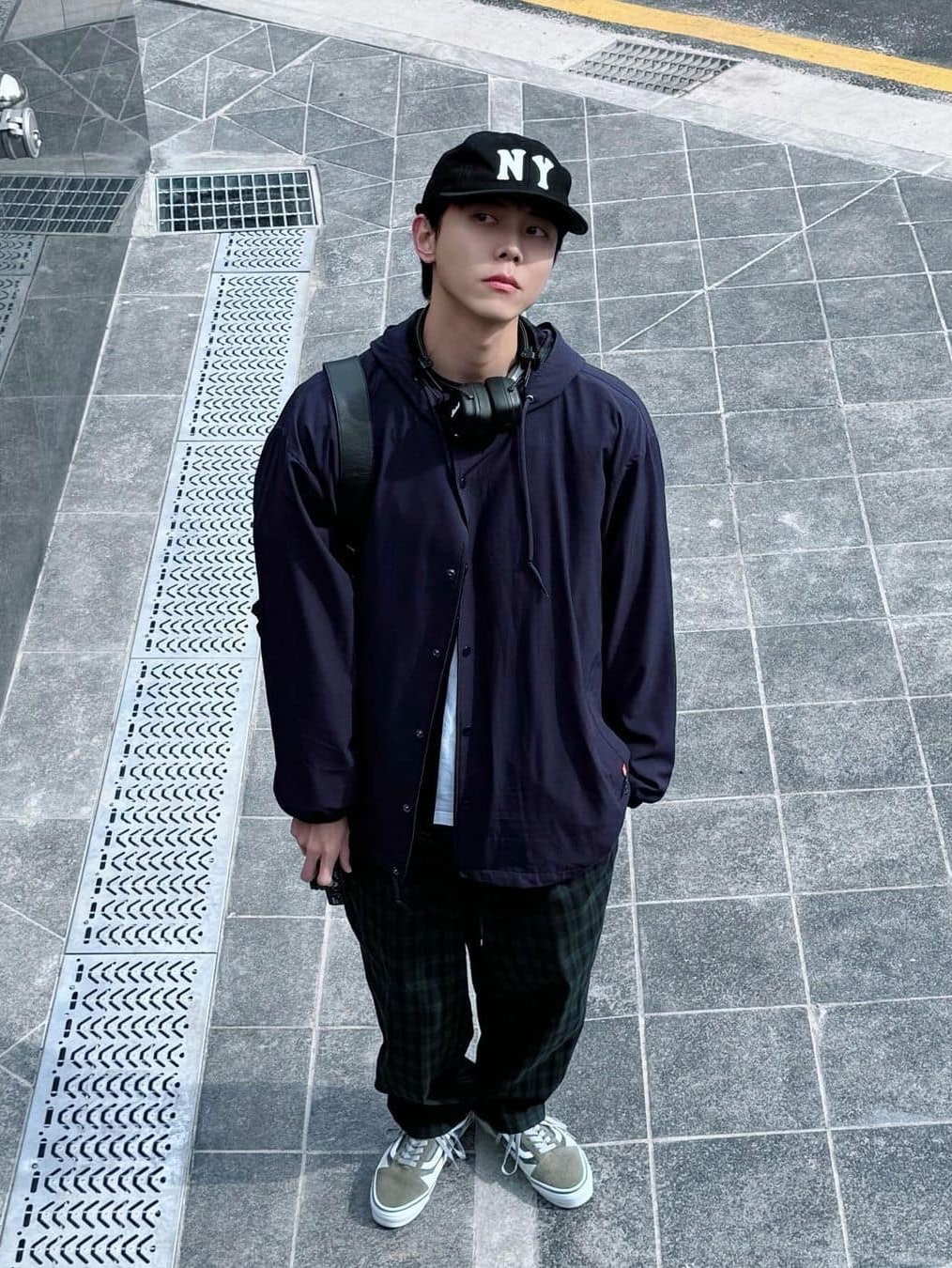 Thisisneverthat x New Era x MLB New York Yankees 9FIFTY Retro Crown Cap Navy, Supreme Washed Chino Twill Camp Cap Navy - 24SS 착용 스타일 - 4
