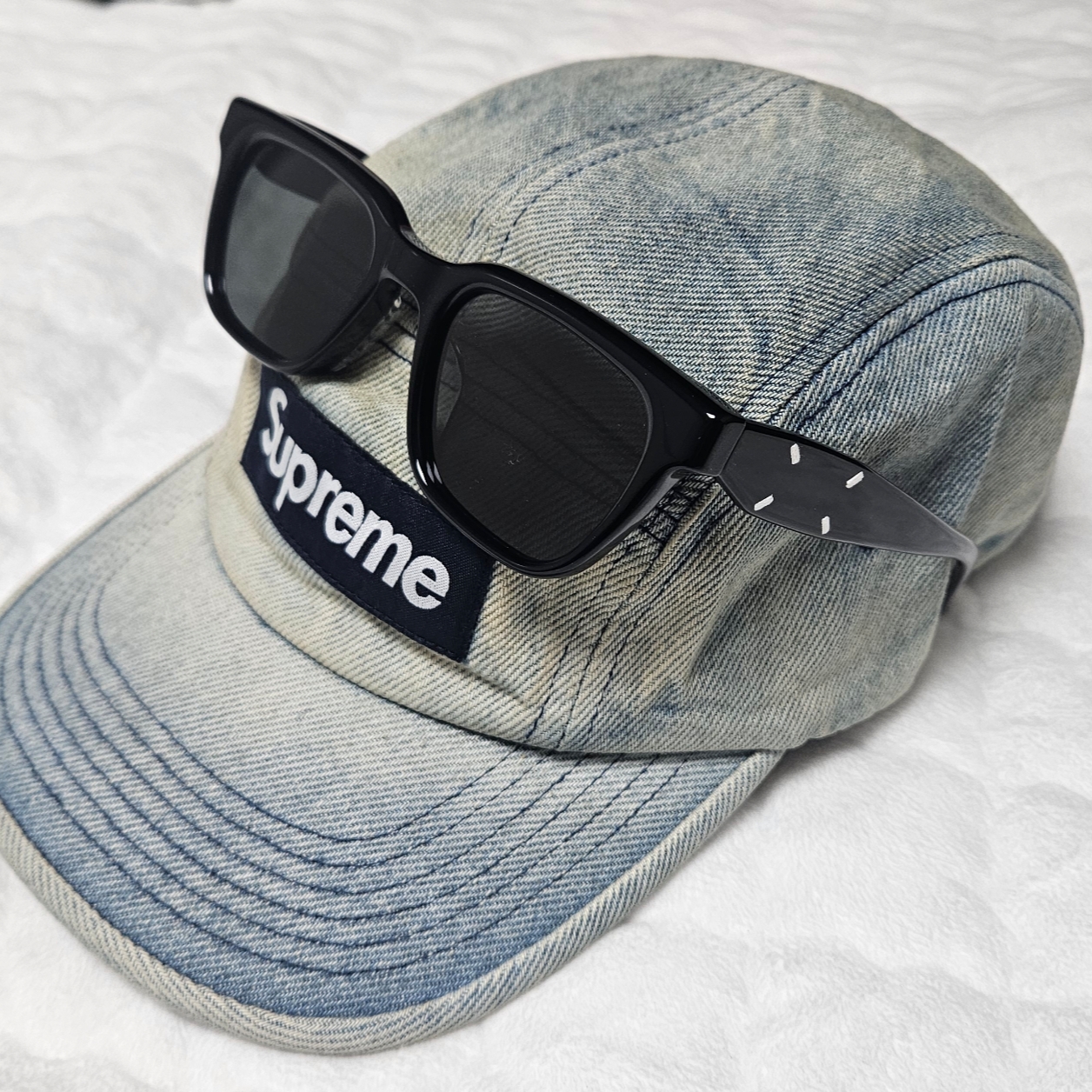 Supreme Washed Chino Twill Camp Cap Dirty Indigo - 24SS, Gentle Monster x Maison Margiela MM110 Black Black 착용 스타일
