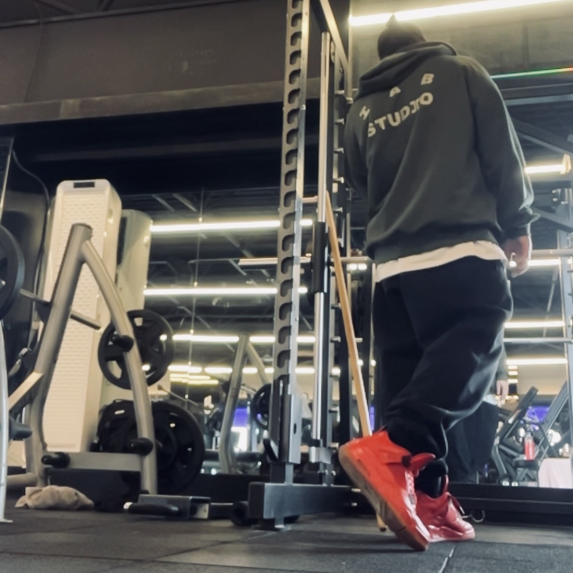 (W) Jordan 4 Retro Fire Red Singles Day 2018, IAB Studio x D.P. Zip-Up Hoodie Dark Green 착용 스타일