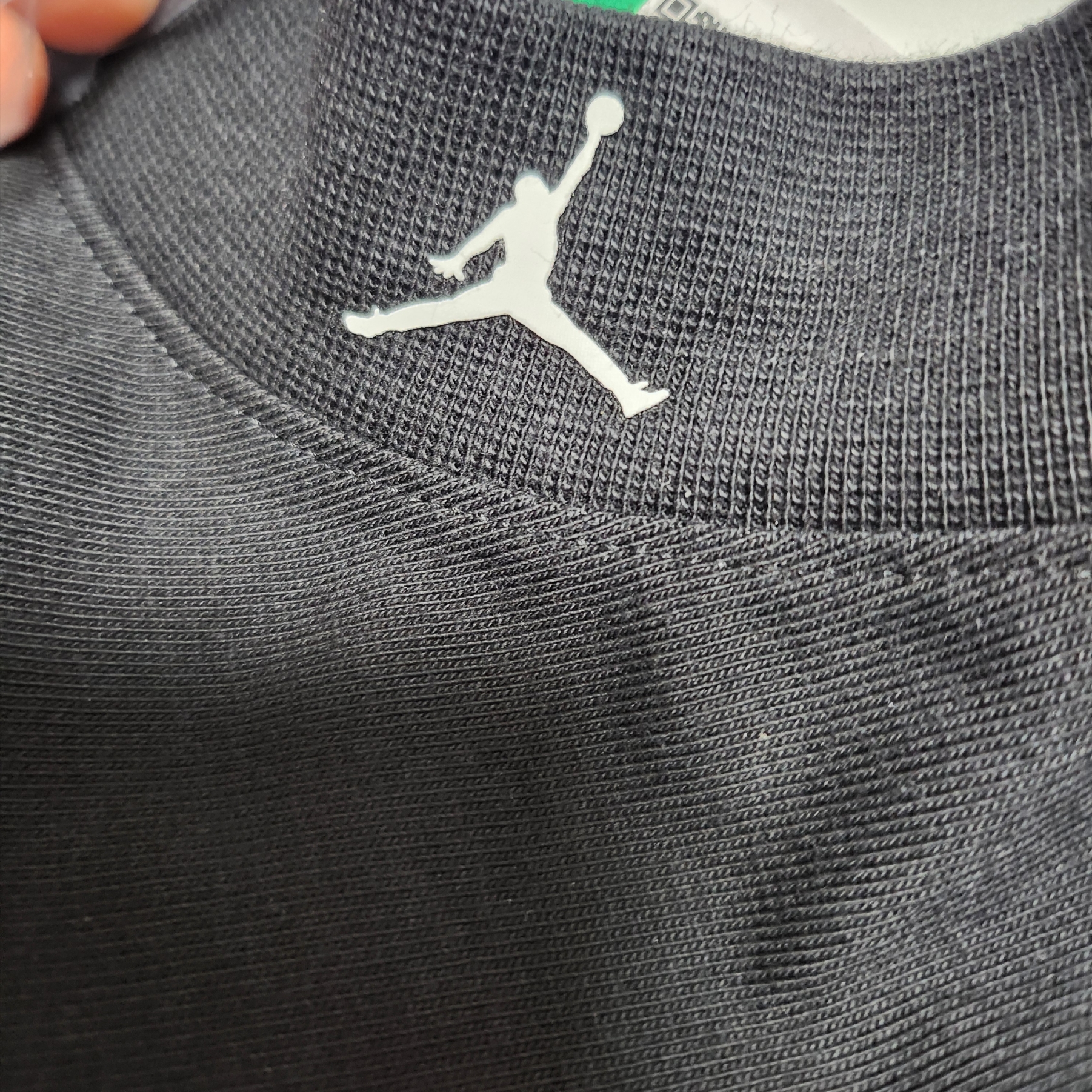 Jordan x Trophy Room Short Sleeve Top Black (FQ3844-010) 착용 스타일