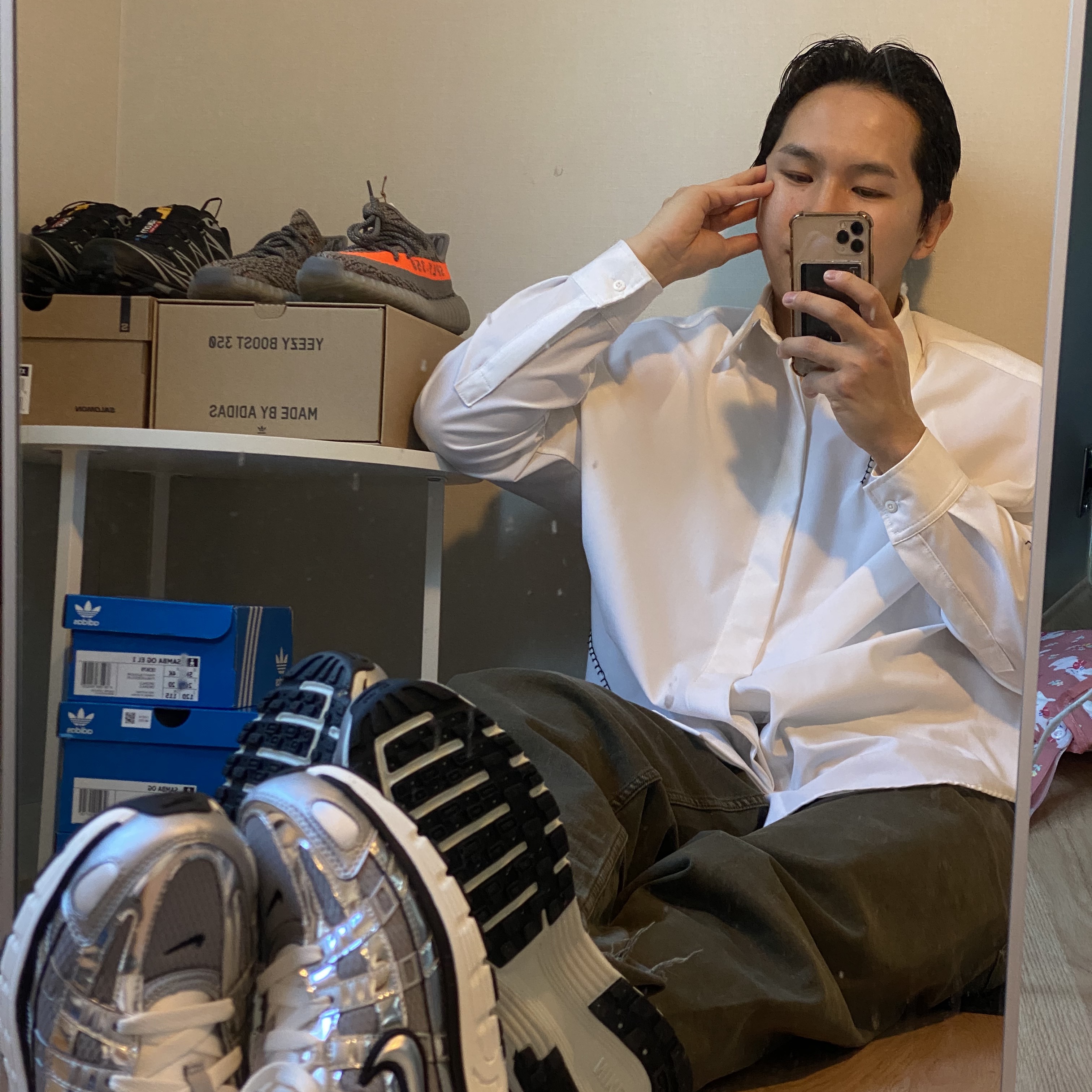 Nike P-6000 Metallic Silver 착용 스타일