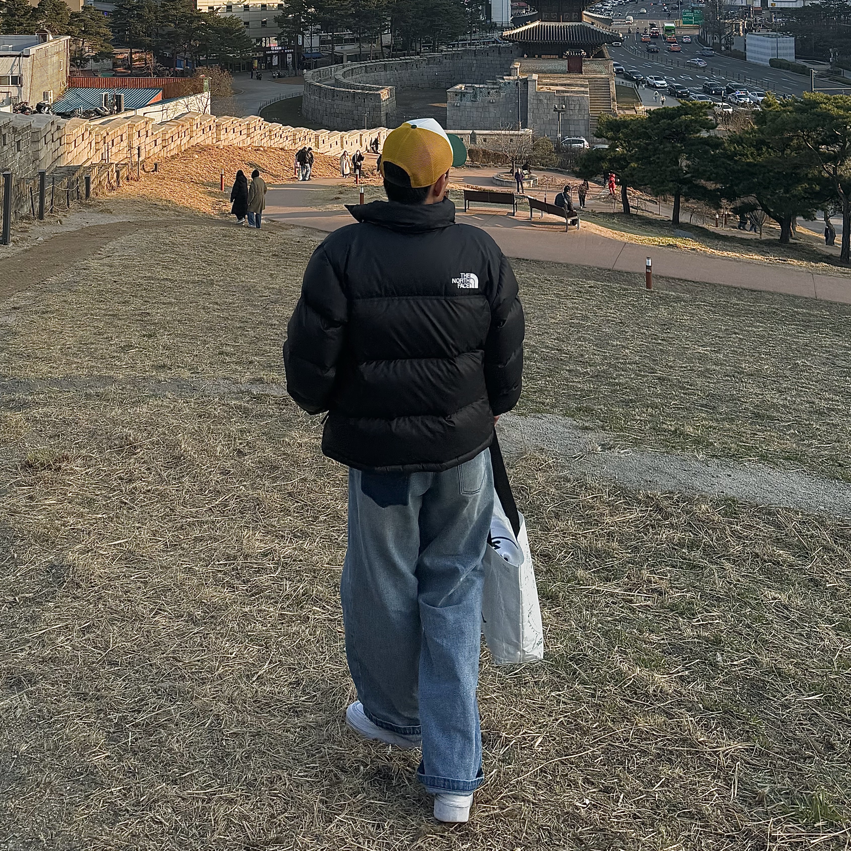 The North Face 1996 Eco Nuptse Jacket Black, Nike x Peaceminusone Kwondo1 White 착용 스타일
