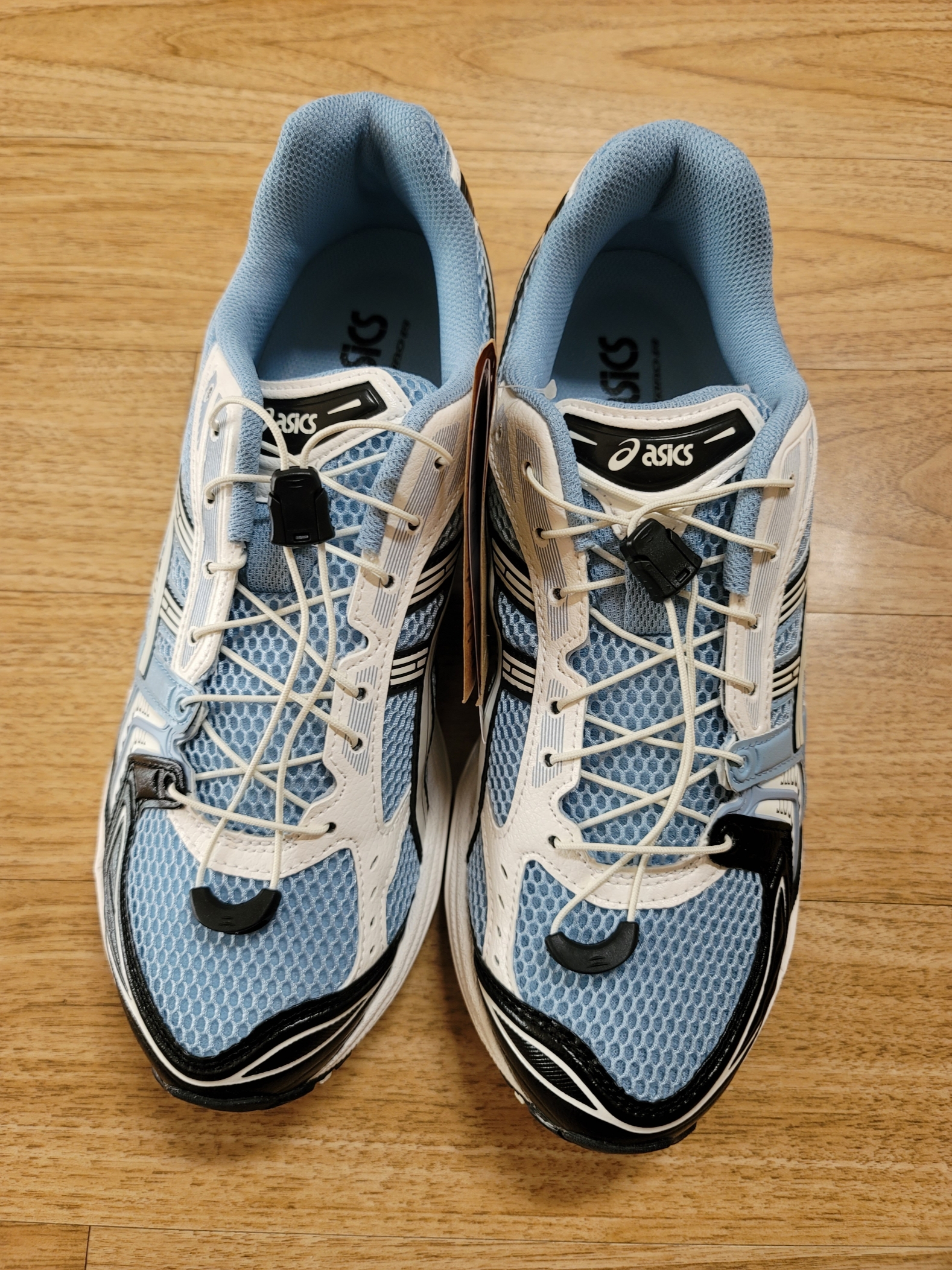 Asics Unlimited Gel-Kayano 14 Mist Cream 착용 스타일