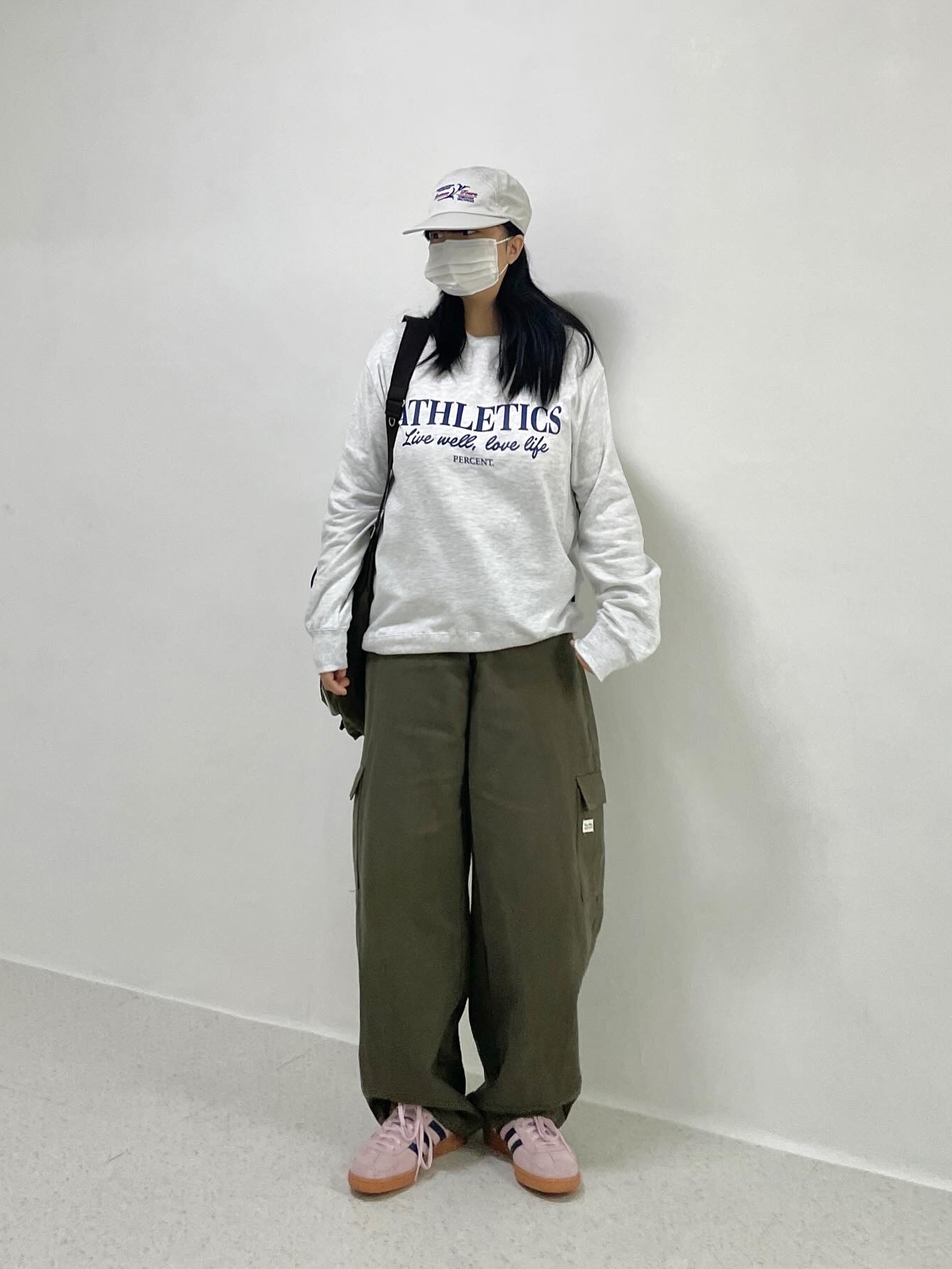 Stussy Welcome Mat Cocoa, (W) Adidas Spezial Handball Clear Pink 착용 스타일 - 2